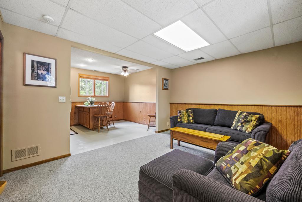 View of Residential at 2511 Carver Avenue, Maplewood MN 55119, Maplewood (30 of 69) - Mike Wilen | Minnesota Team Real Estate