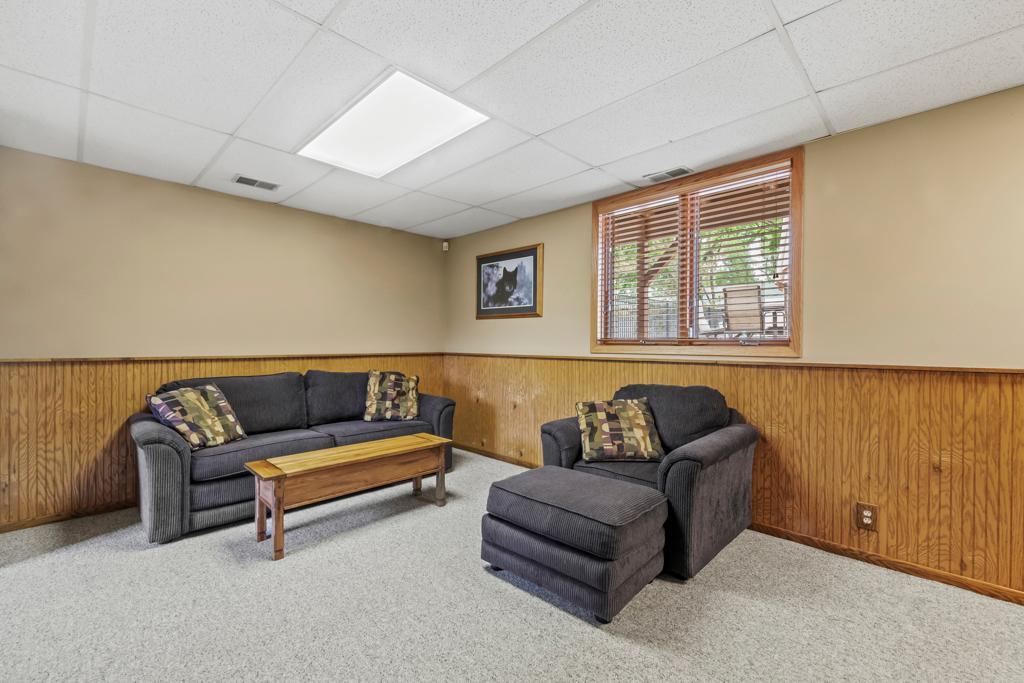 View of Residential at 2511 Carver Avenue, Maplewood MN 55119, Maplewood (28 of 69) - Mike Wilen | Minnesota Team Real Estate