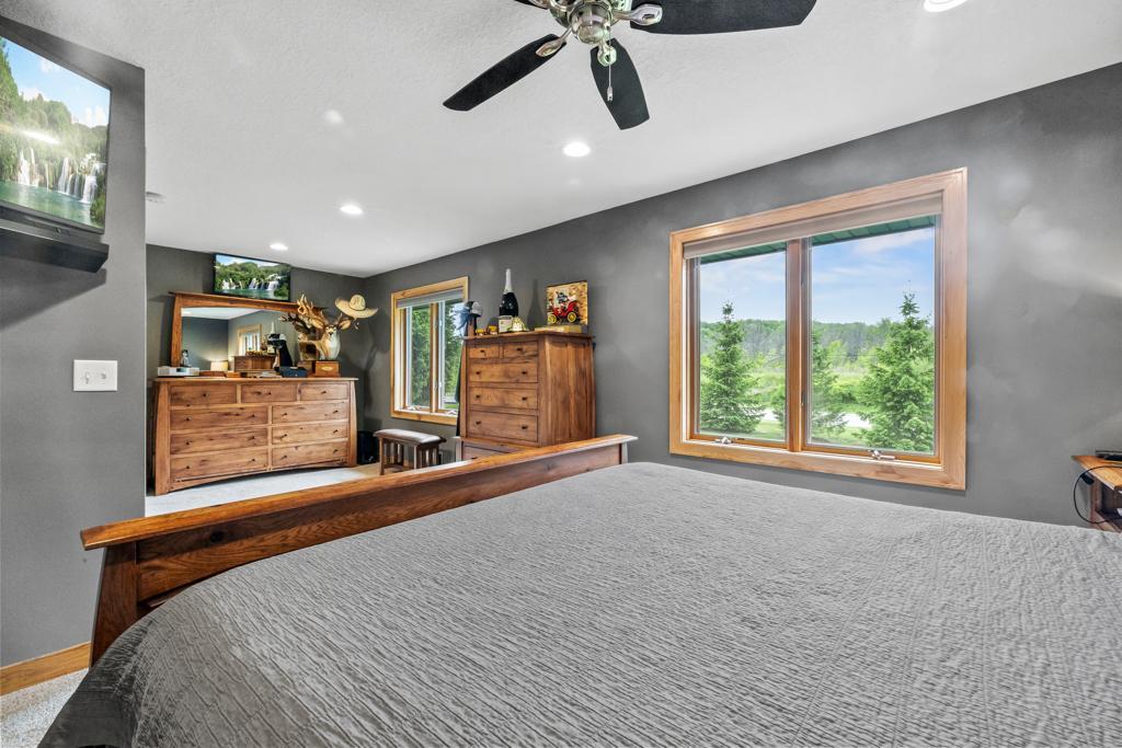 View of Residential at 2511 Carver Avenue, Maplewood MN 55119, Maplewood (26 of 69) - Mike Wilen | Minnesota Team Real Estate