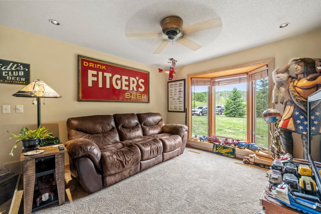 View of Residential at 2511 Carver Avenue, Maplewood MN 55119, Maplewood (18 of 69) - Mike Wilen | Minnesota Team Real Estate