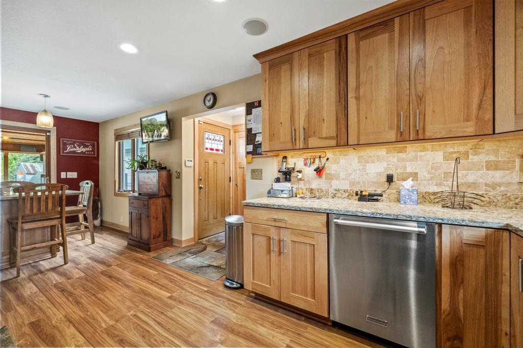 View of Residential at 2511 Carver Avenue, Maplewood MN 55119, Maplewood (17 of 69) - Mike Wilen | Minnesota Team Real Estate