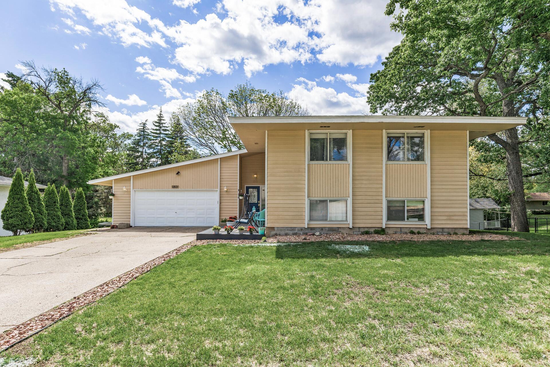 View of Residential at 1801 Winnetka Avenue, Golden Valley MN 55427, Golden Valley - Mike Wilen | Minnesota Team Real Estate