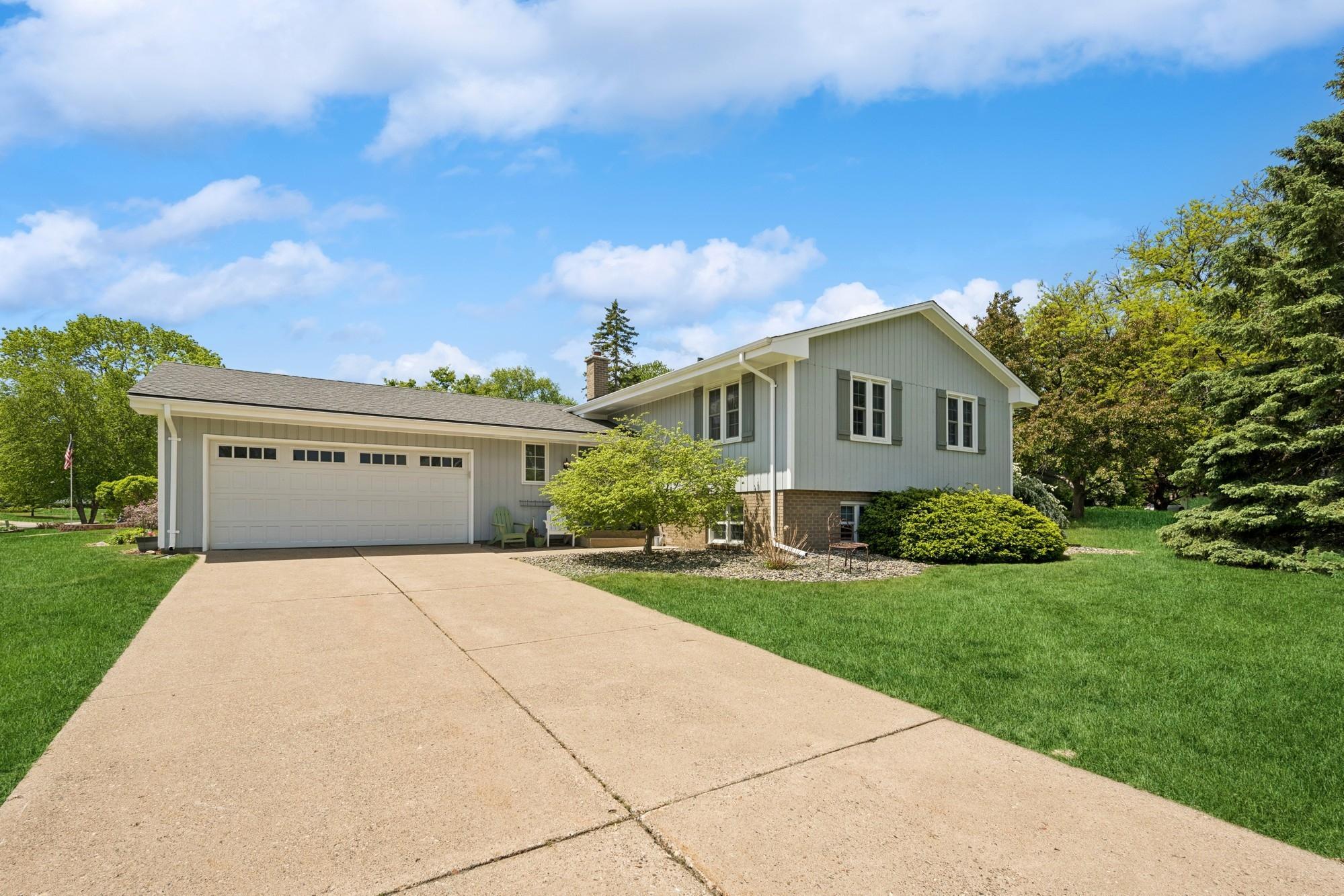 View of Residential at 2759 Irene Circle, Roseville MN 55113, Roseville - Mike Wilen | Minnesota Team Real Estate