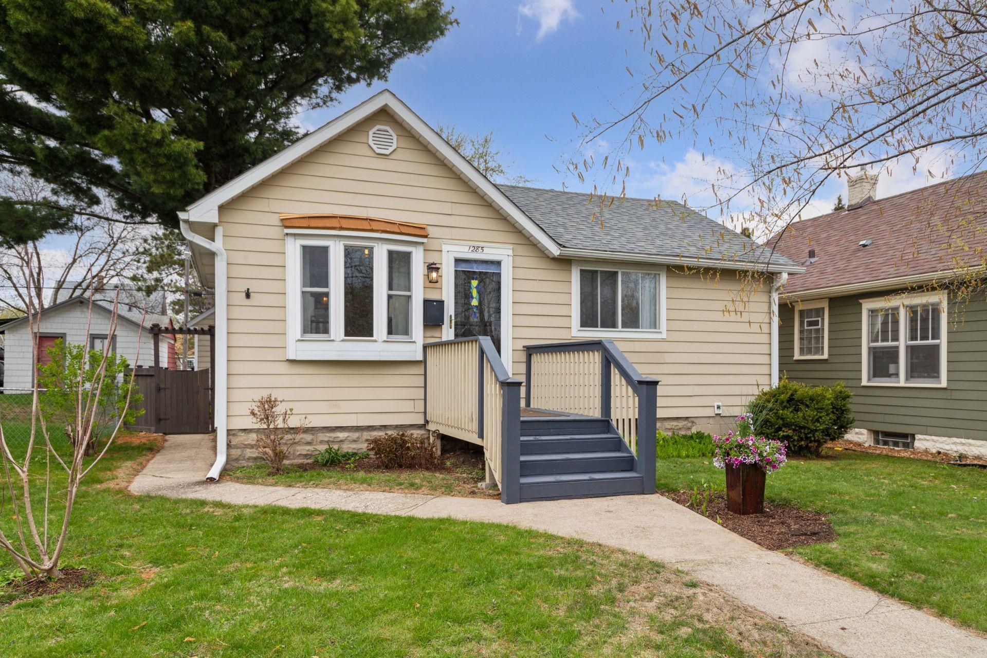 View of Residential at 1285 Juno Avenue, Saint Paul MN 55116, Saint Paul - Mike Wilen | Minnesota Team Real Estate
