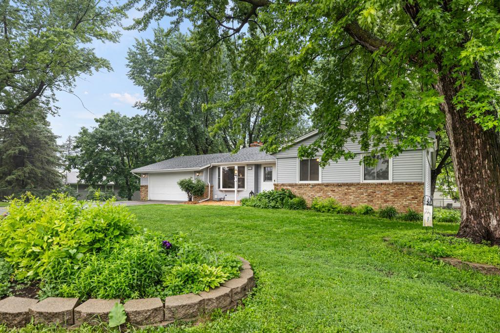 View of Residential at 5272 106th Street, Bloomington MN 55437, Bloomington - Mike Wilen | Minnesota Team Real Estate