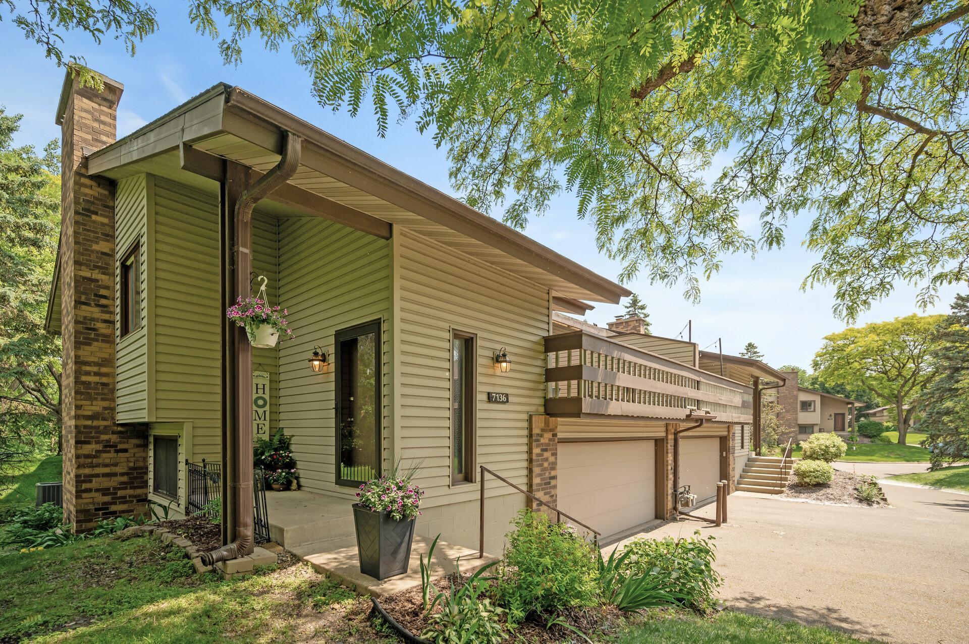 View of Residential at 7136 113th Street, Bloomington MN 55438, Bloomington - Mike Wilen | Minnesota Team Real Estate
