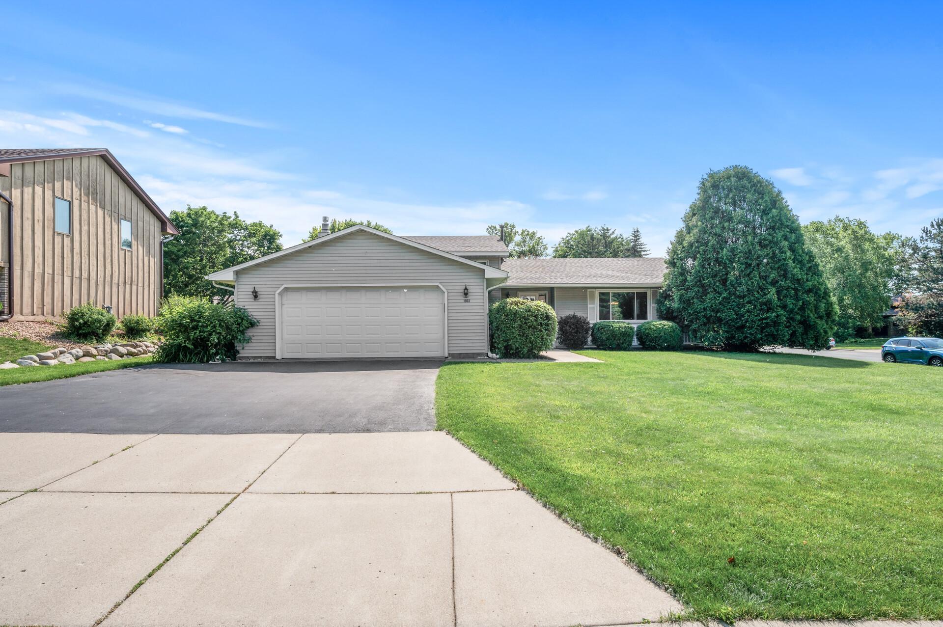 View of Residential at 1902 Duck Pond Drive, West Saint Paul MN 55118, West Saint Paul - Mike Wilen | Minnesota Team Real Estate