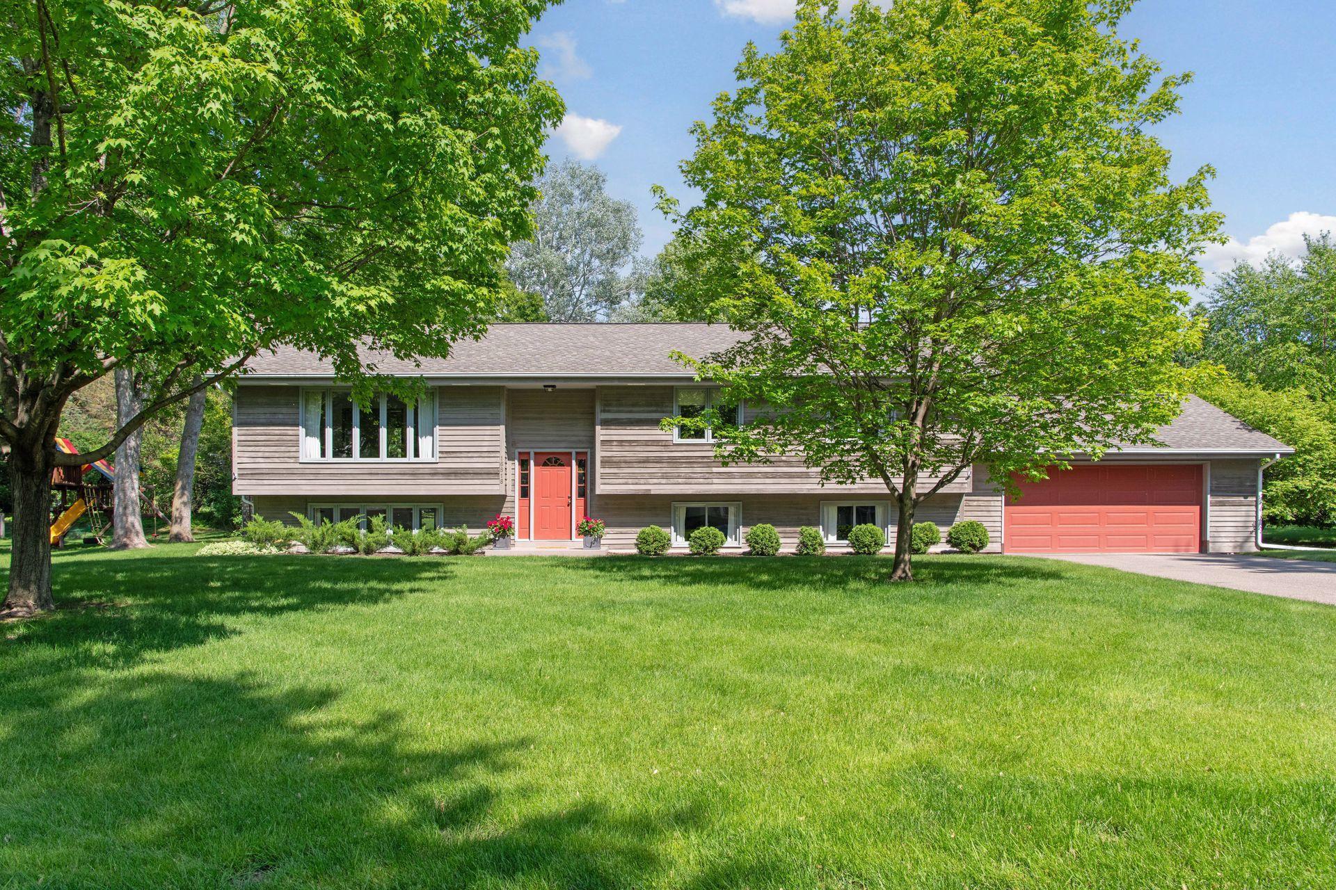 View of Residential at 16818 Canterbury Drive, Minnetonka MN 55345, Minnetonka - Mike Wilen | Minnesota Team Real Estate