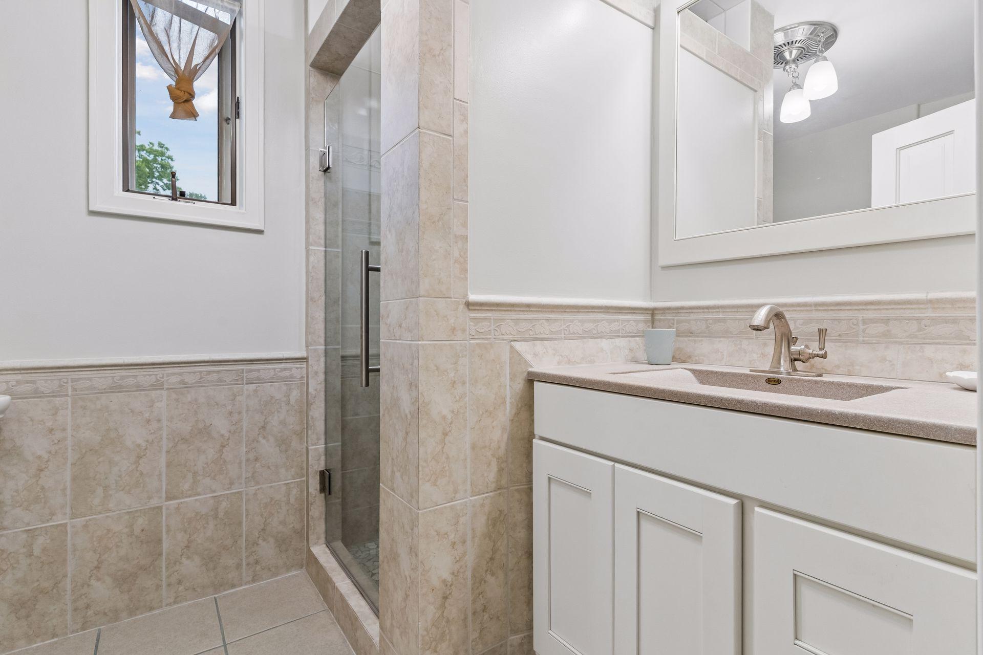 View of Residential at 8 Bates Avenue, Saint Paul MN 55106, Saint Paul (47 of 74) - Mike Wilen | Minnesota Team Real Estate