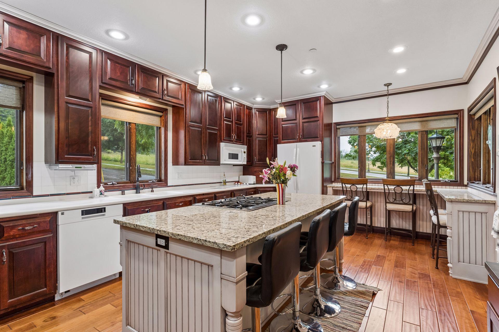 View of Residential at 8 Bates Avenue, Saint Paul MN 55106, Saint Paul (24 of 74) - Mike Wilen | Minnesota Team Real Estate