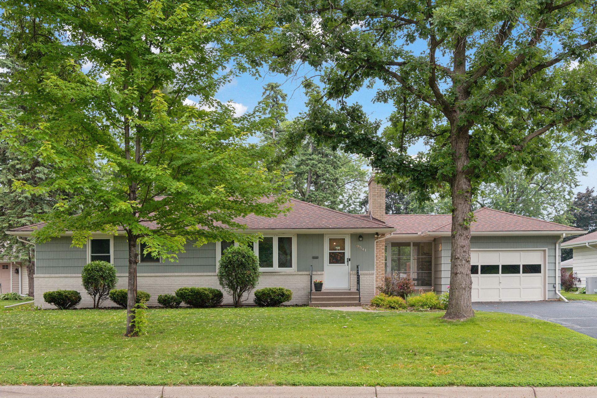 View of Residential at 9541 5th Avenue, Bloomington MN 55420, Bloomington - Mike Wilen | Minnesota Team Real Estate