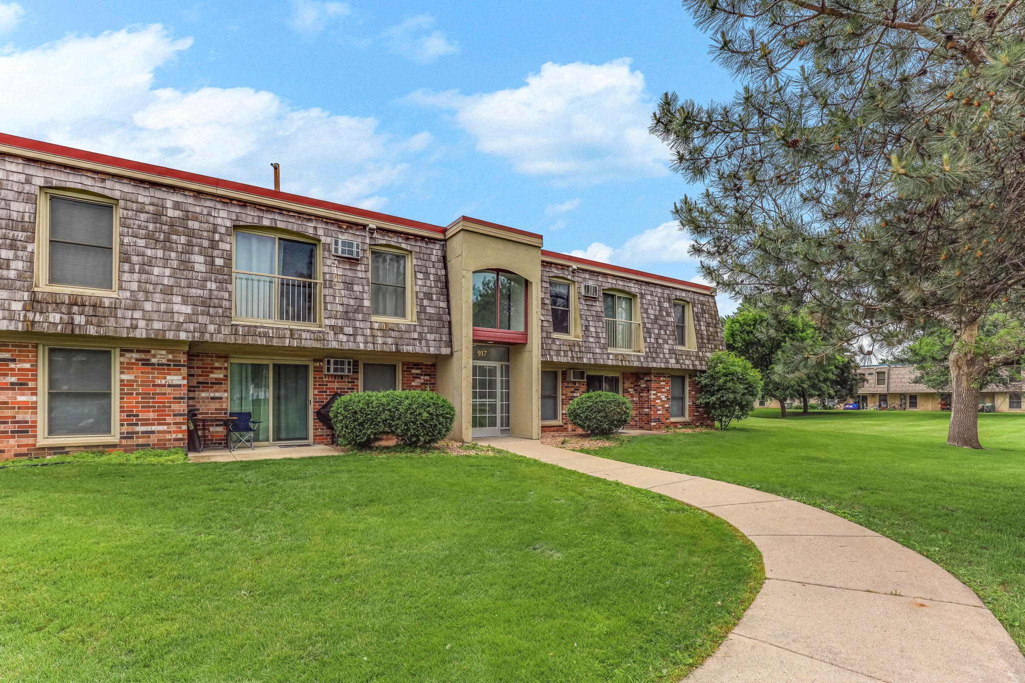 View of Residential at 917 11th Avenue #6, Hopkins MN 55343, Hopkins - Mike Wilen | Minnesota Team Real Estate