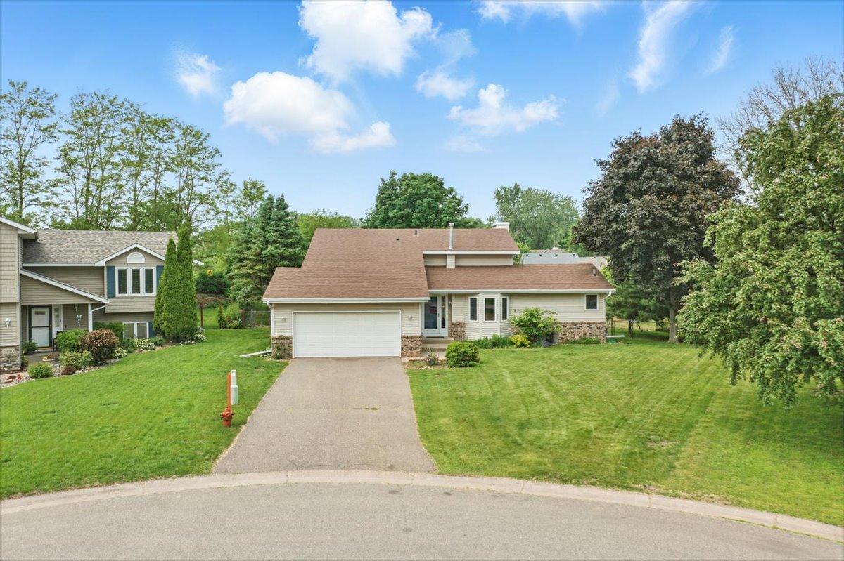 View of Residential at 5492 Golfview Place, Oakdale MN 55128, Oakdale - Mike Wilen | Minnesota Team Real Estate
