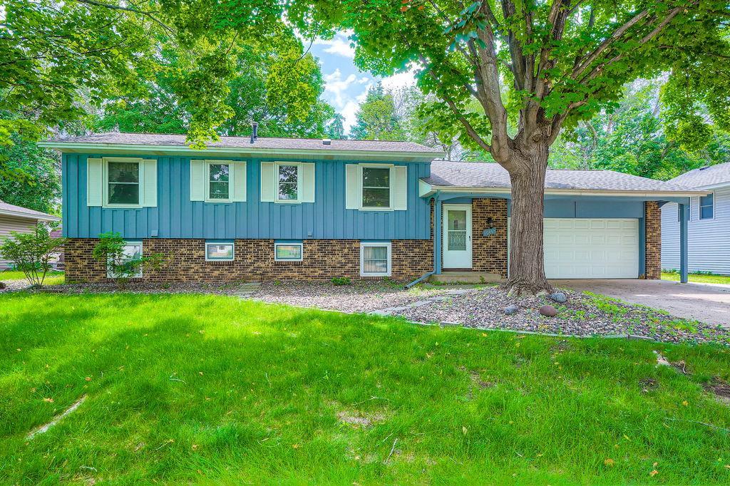 View of Residential at 10465 Osage Street, Coon Rapids MN 55433, Coon Rapids - Mike Wilen | Minnesota Team Real Estate