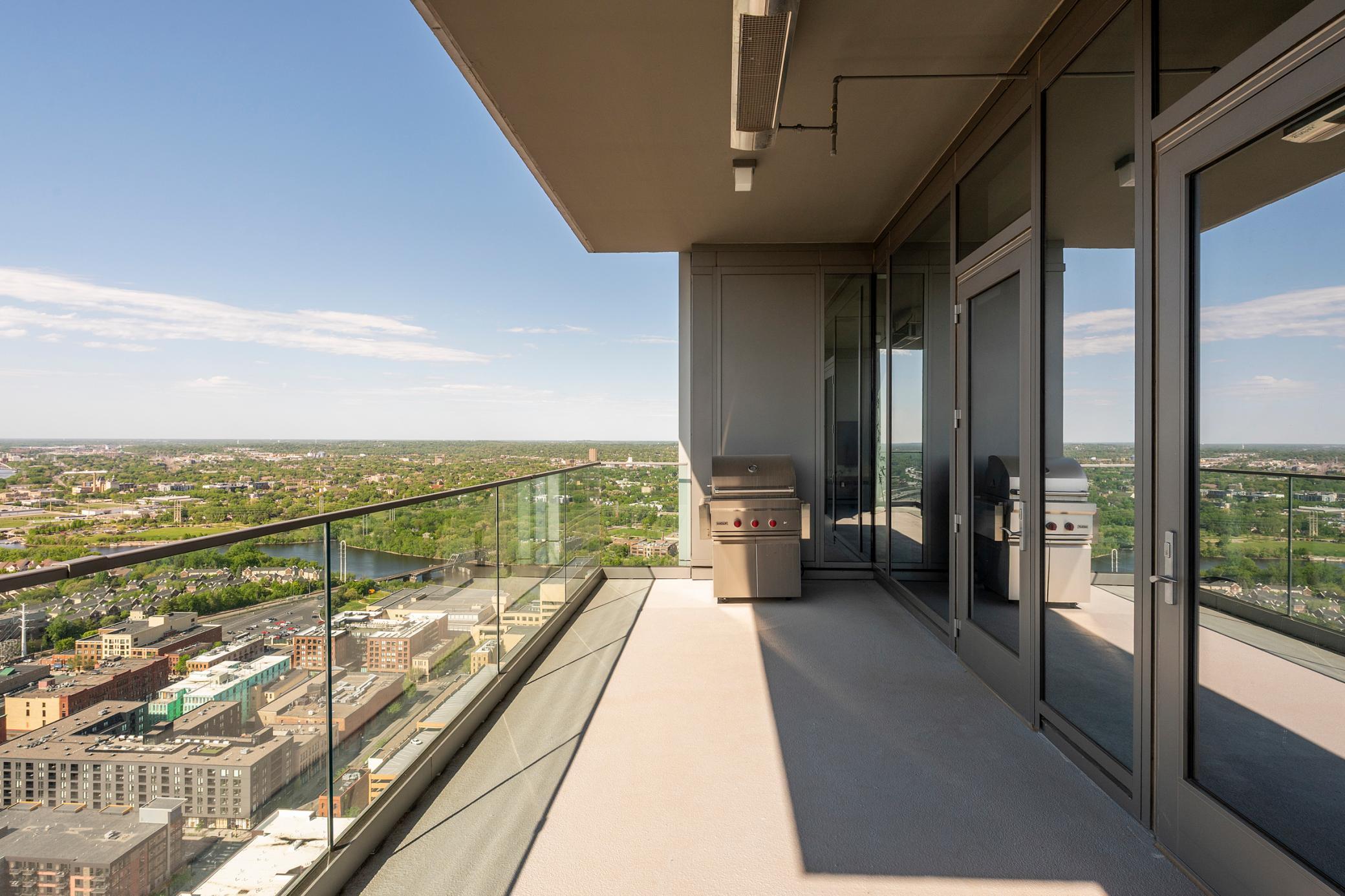 View of Residential at 255 Hennepin Avenue #3404, Minneapolis MN 55401, Minneapolis (51 of 92) - Mike Wilen | Minnesota Team Real Estate