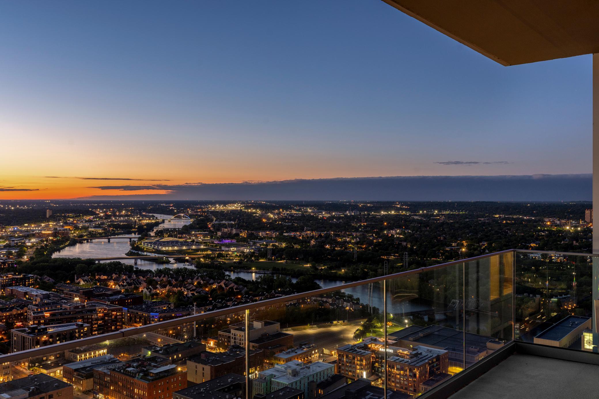 View of Residential at 255 Hennepin Avenue #3404, Minneapolis MN 55401, Minneapolis (61 of 92) - Mike Wilen | Minnesota Team Real Estate