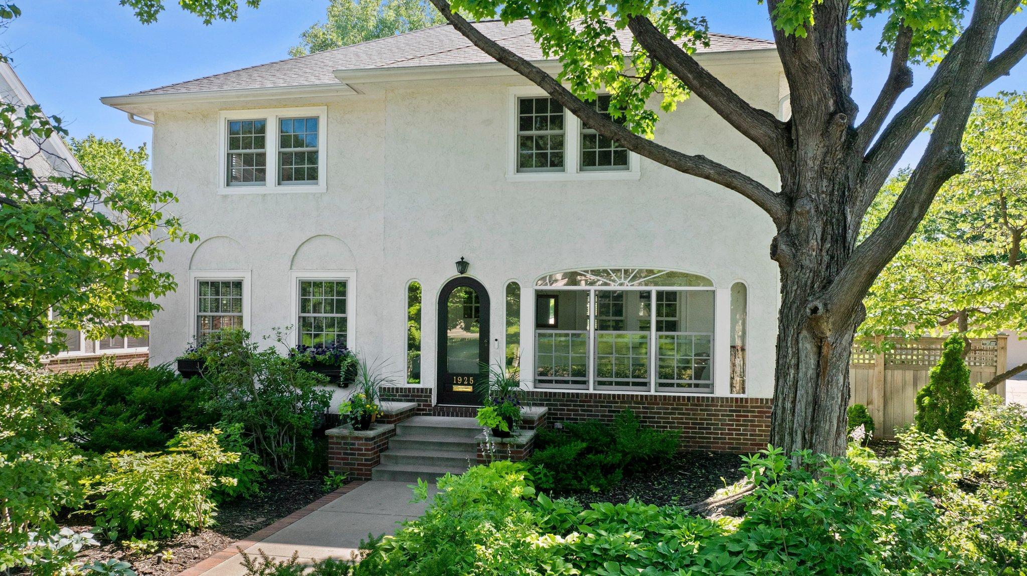 View of Residential at 1925 Girard Avenue, Minneapolis MN 55403, Minneapolis - Mike Wilen | Minnesota Team Real Estate