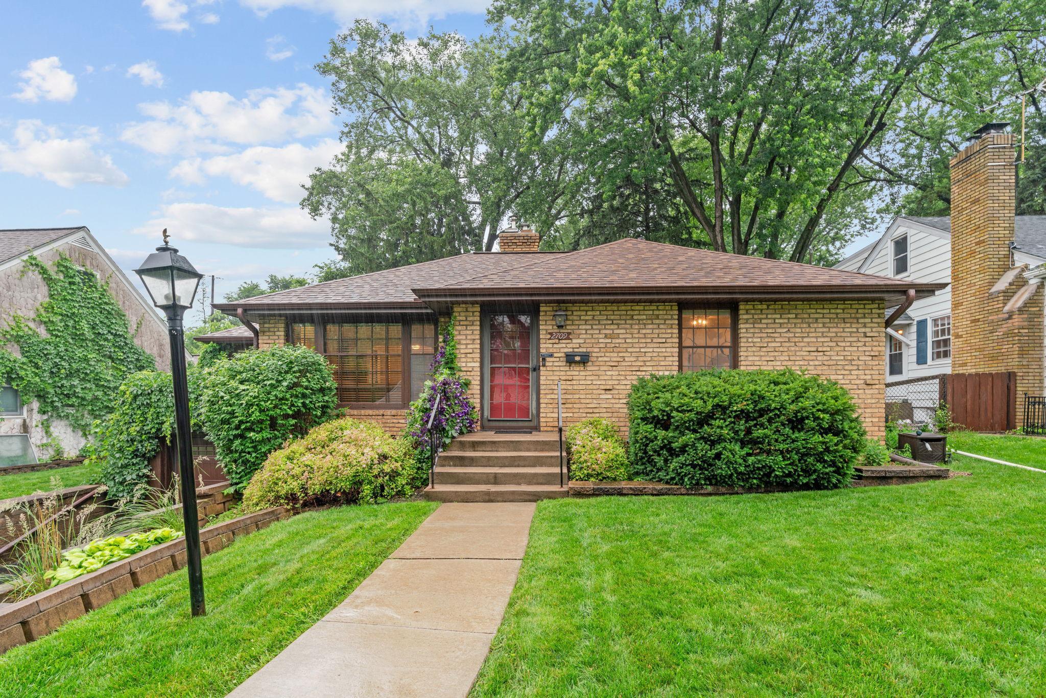 View of Residential at 2709 Ewing Avenue, Robbinsdale MN 55422, Robbinsdale - Mike Wilen | Minnesota Team Real Estate