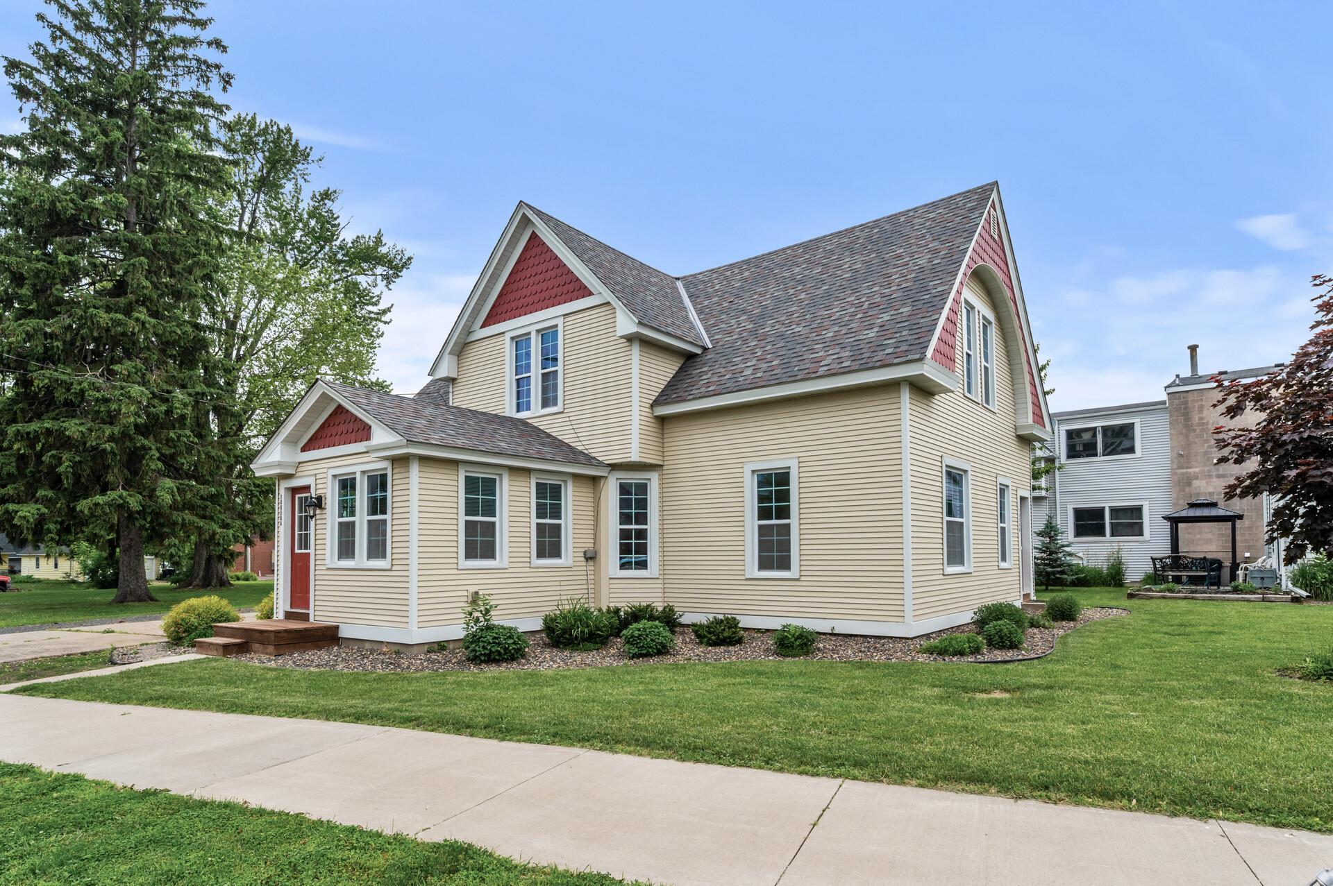 View of Residential Income at 10650 Stinson Avenue, Chisago City MN 55013, Chisago City - Mike Wilen | Minnesota Team Real Estate