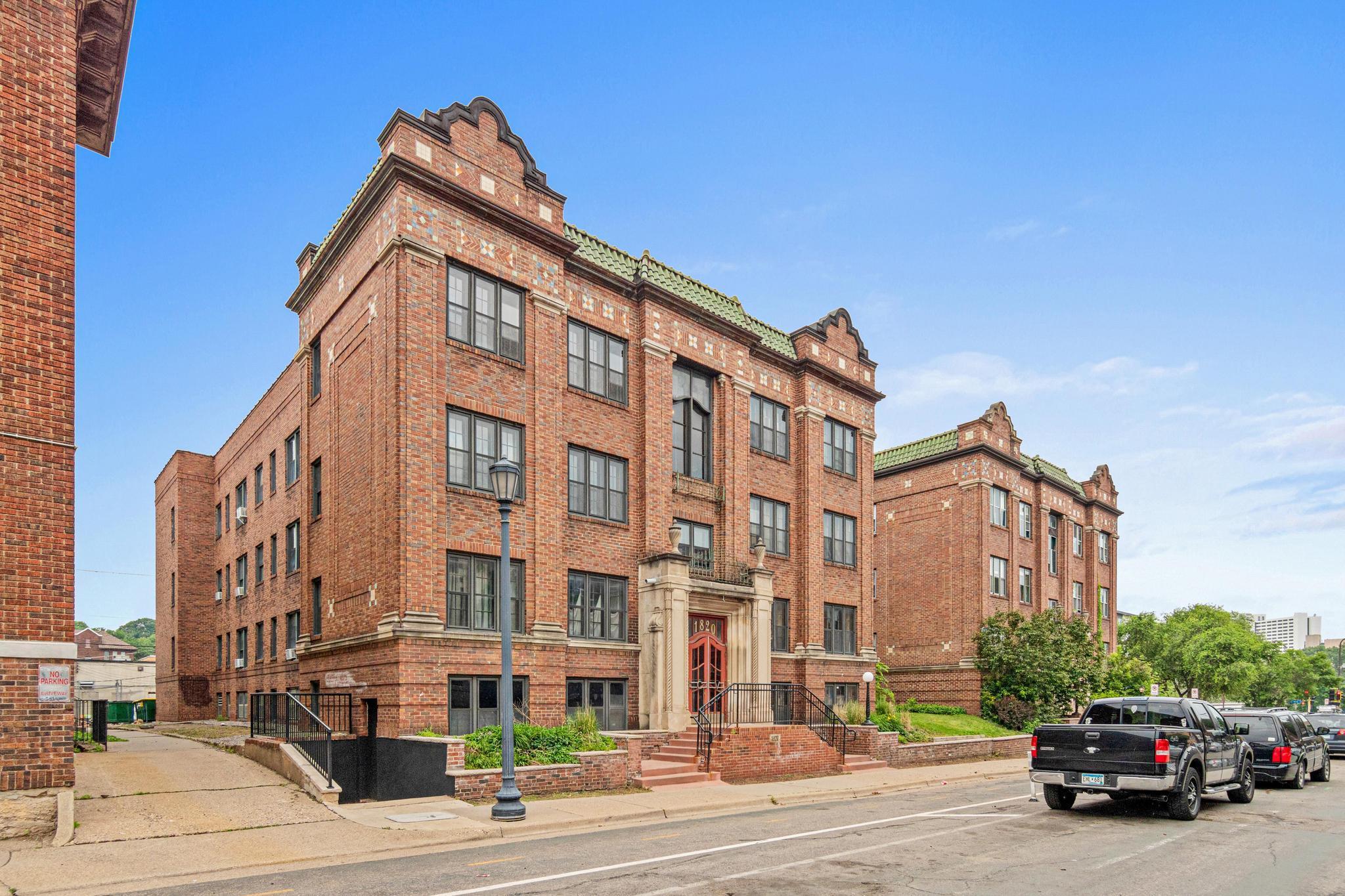 View of Residential at 1820 1st Avenue #208, Minneapolis MN 55403, Minneapolis (11 of 15) - Mike Wilen | Minnesota Team Real Estate