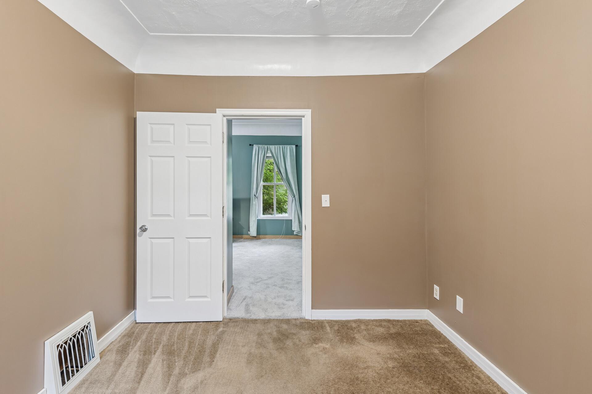 View of Residential at 377 Winona Street, Saint Paul MN 55107, Saint Paul (12 of 27) - Mike Wilen | Minnesota Team Real Estate