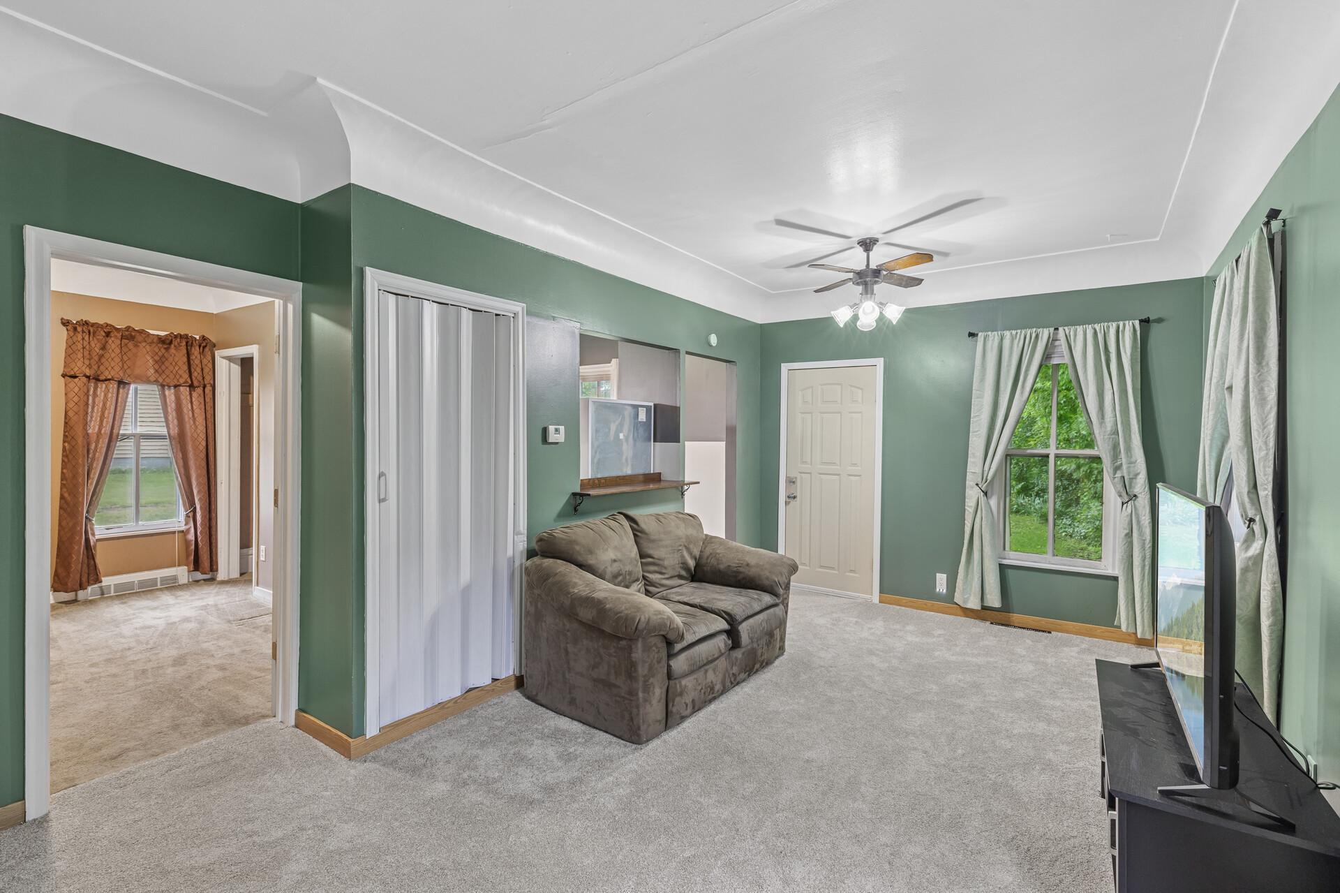 View of Residential at 377 Winona Street, Saint Paul MN 55107, Saint Paul (6 of 27) - Mike Wilen | Minnesota Team Real Estate