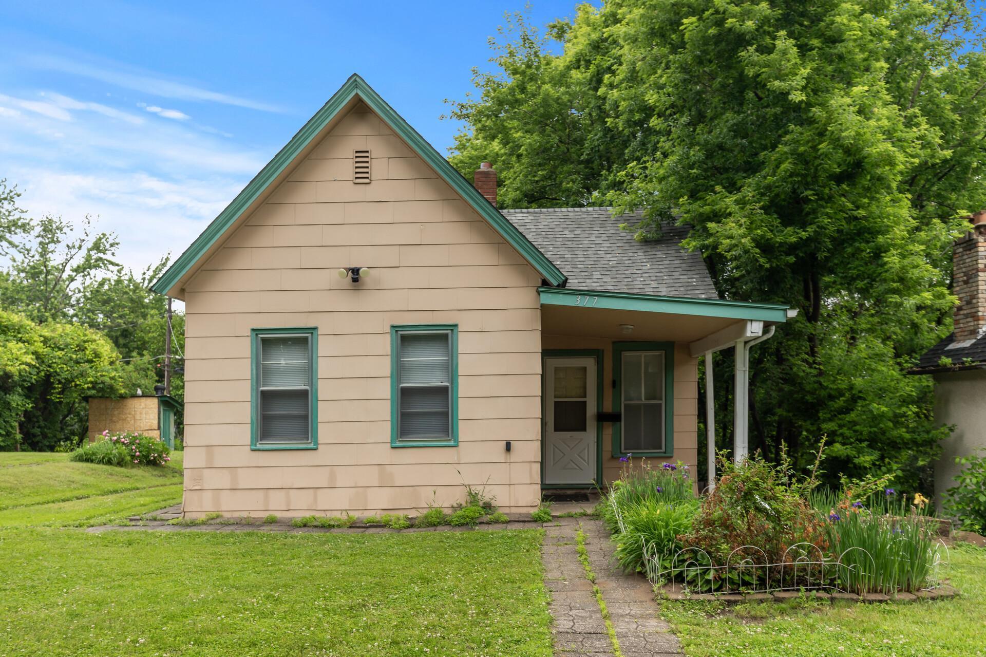 View of Single Family at 377 Winona Street, Saint Paul - Mike Wilen | Minnesota Team Real Estate