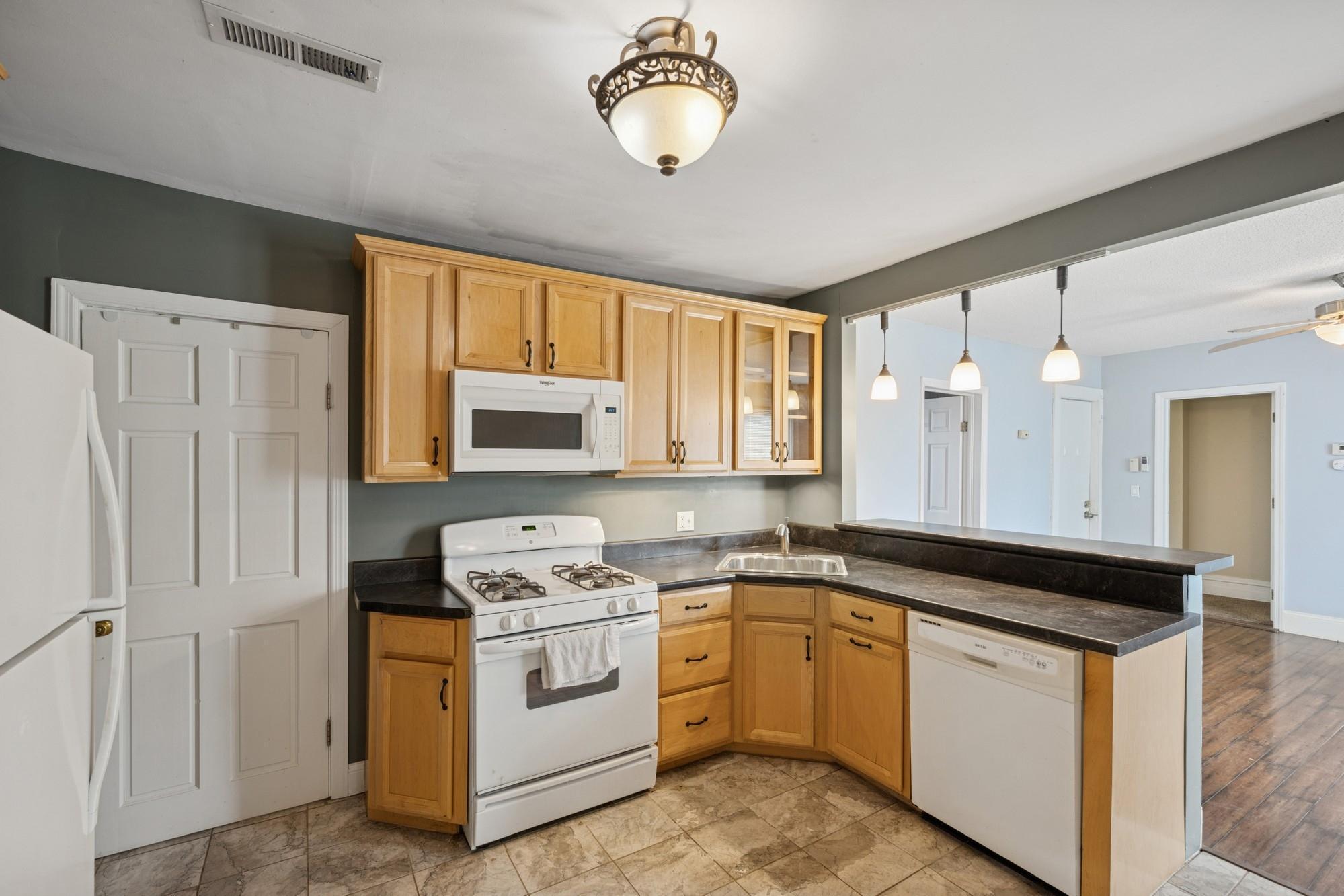 View of Residential Income at 2224 4th Avenue, Minneapolis MN 55405, Minneapolis (14 of 25) - Mike Wilen | Minnesota Team Real Estate