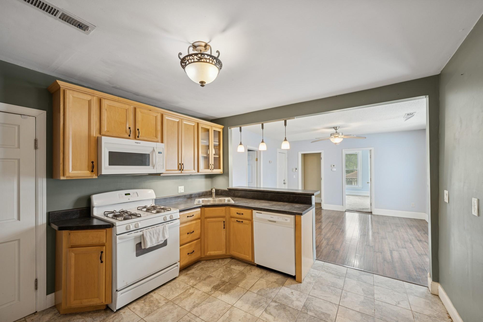 View of Residential Income at 2224 4th Avenue, Minneapolis MN 55405, Minneapolis (4 of 25) - Mike Wilen | Minnesota Team Real Estate