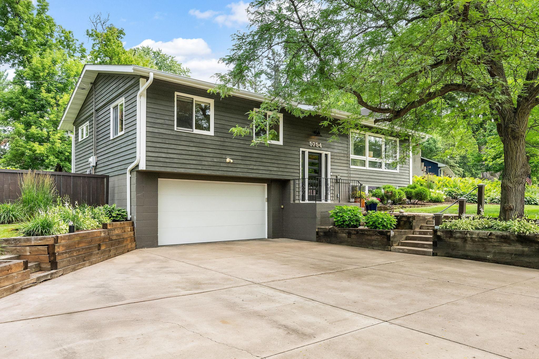 View of Residential at 5754 Oakview Lane, Minnetonka MN 55345, Minnetonka - Mike Wilen | Minnesota Team Real Estate