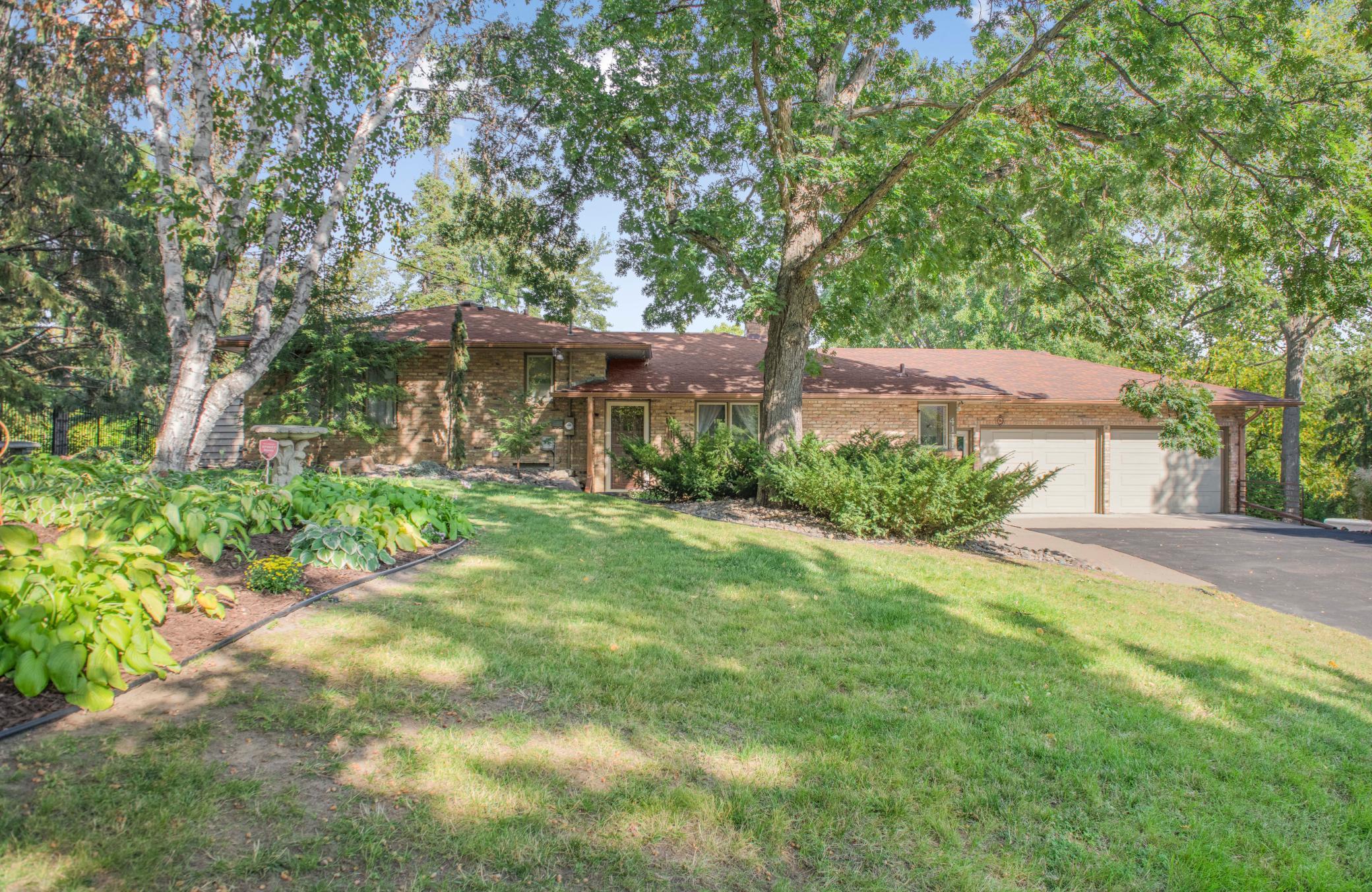 View of Residential at 4111 Auburn Drive, Minnetonka MN 55305, Minnetonka - Mike Wilen | Minnesota Team Real Estate