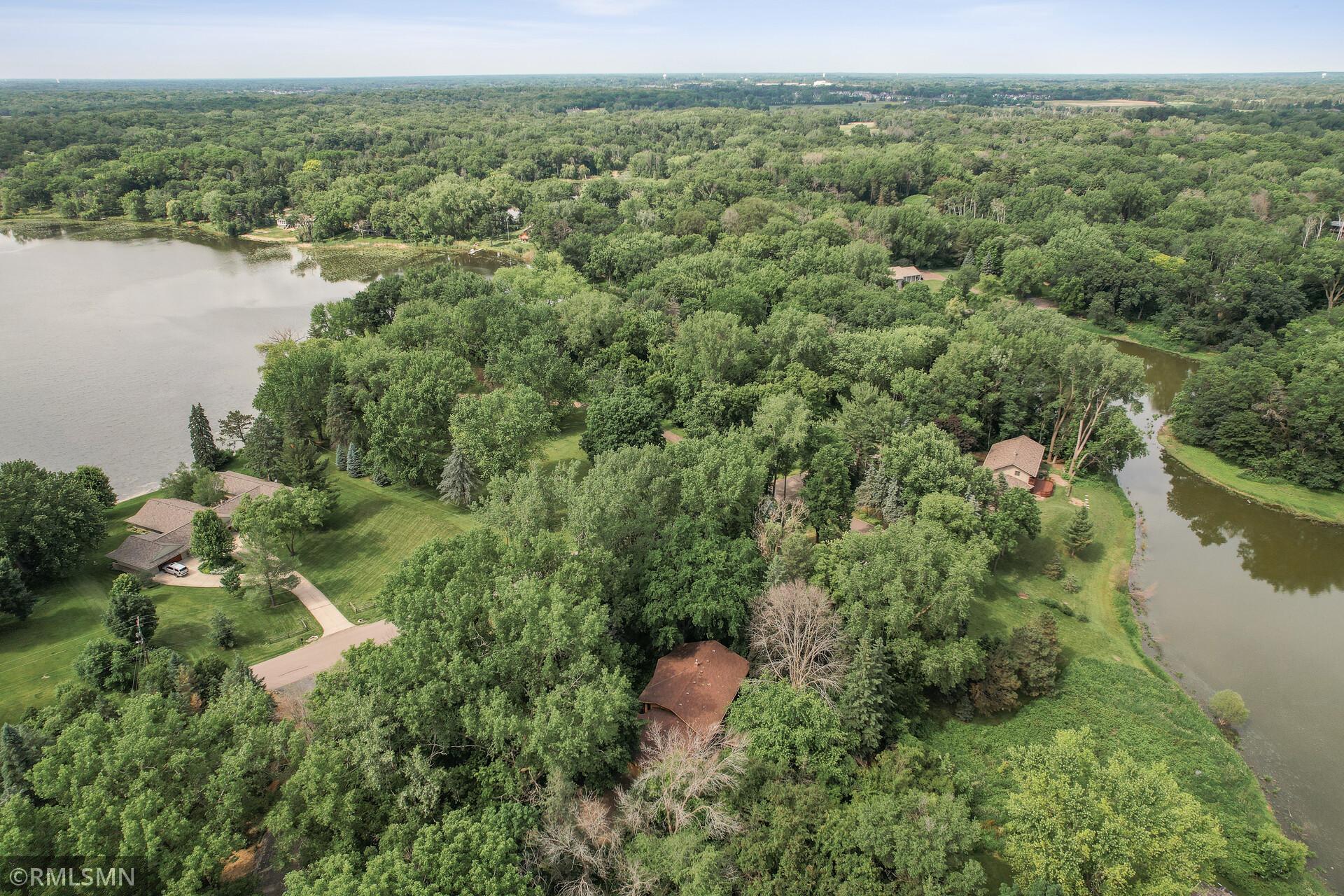 View of Residential at 8 Edgewater Lane, North Oaks MN 55127, North Oaks - Mike Wilen | Minnesota Team Real Estate