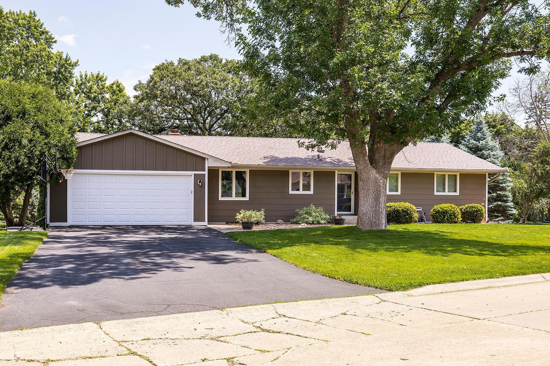 View of Residential at 6721 Limerick Lane, Edina MN 55439, Edina - Mike Wilen | Minnesota Team Real Estate