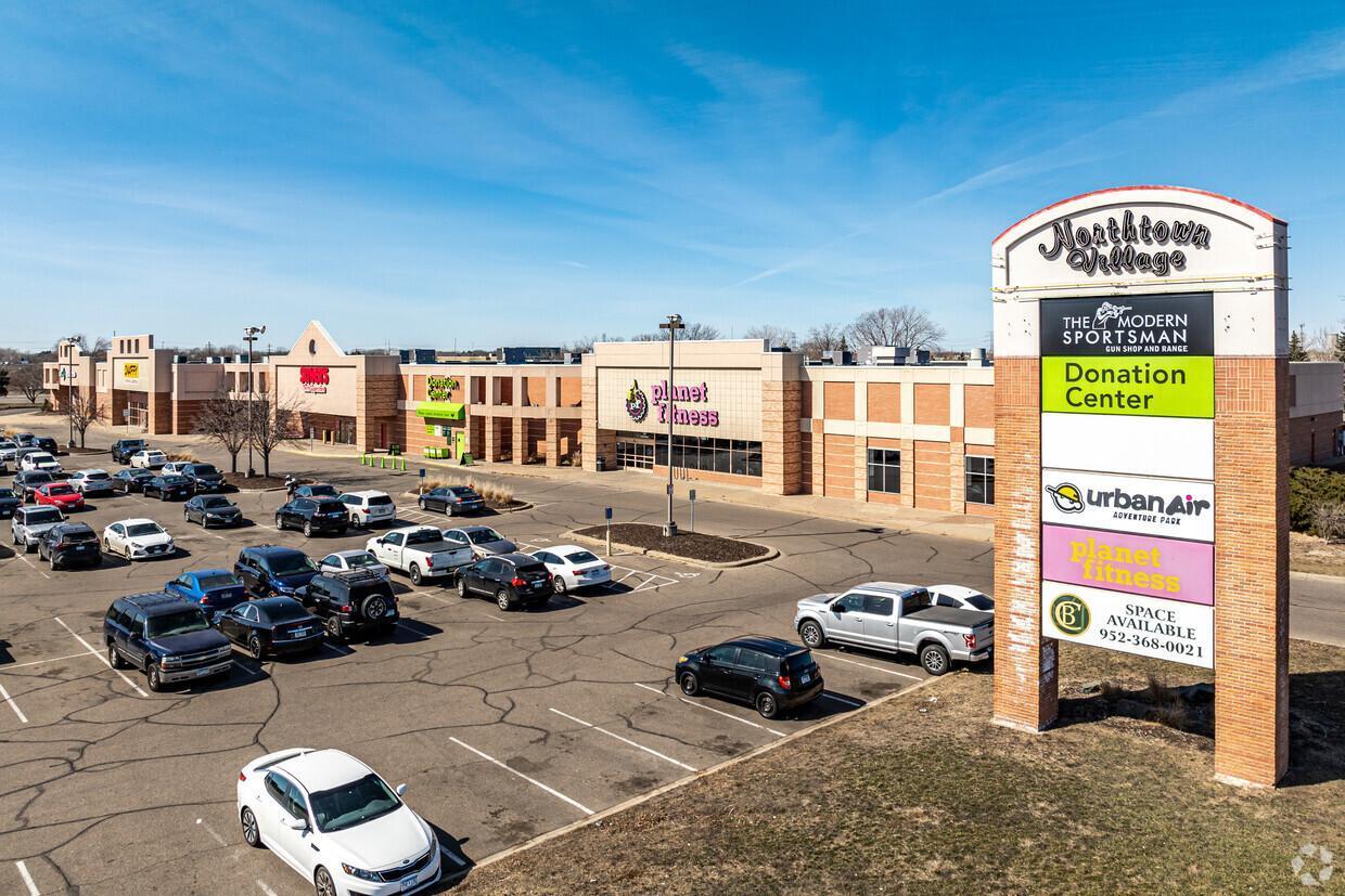 View of Commercial Sale at 40 Coon Rapids Boulevard, Minneapolis MN 55448, Minneapolis (2 of 6) - Mike Wilen | Minnesota Team Real Estate