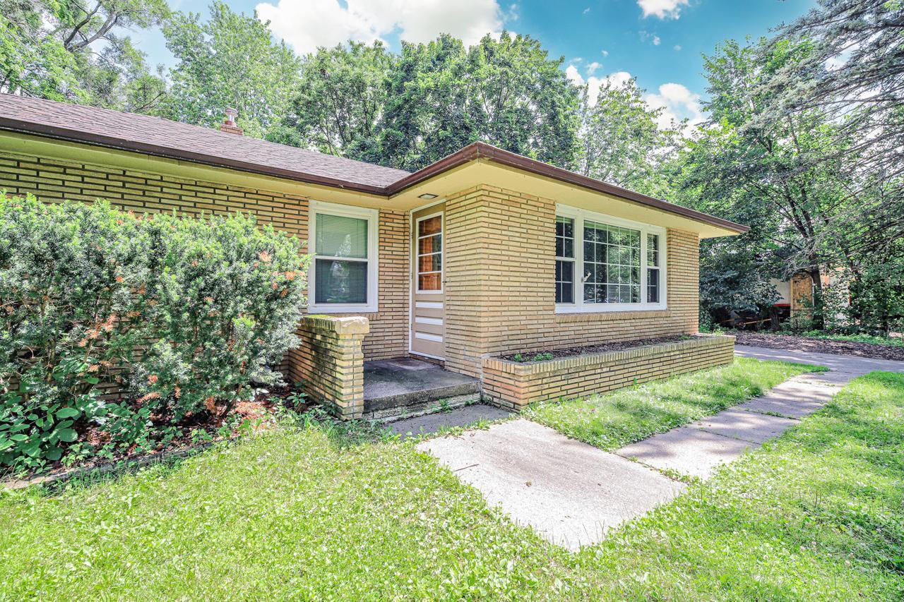 View of Residential at 1970 Maryknoll Avenue, Maplewood MN 55109, Maplewood - Mike Wilen | Minnesota Team Real Estate