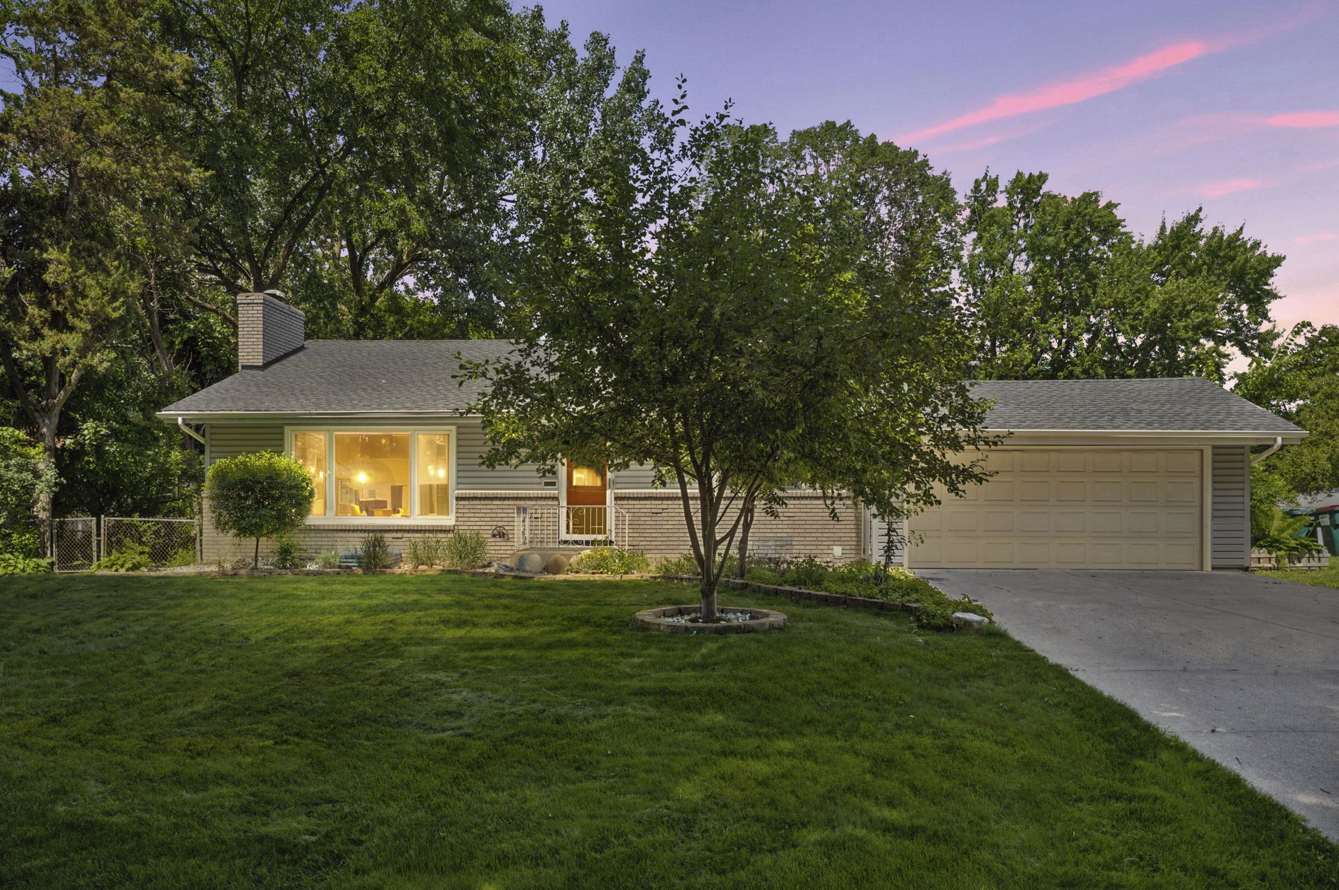 View of Residential at 4234 Reservoir Boulevard, Columbia Heights MN 55421, Columbia Heights - Mike Wilen | Minnesota Team Real Estate