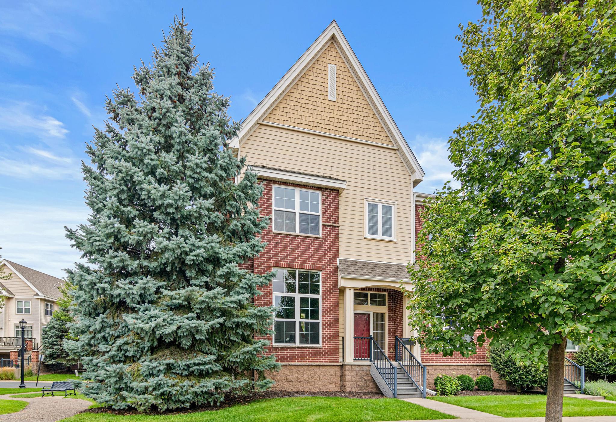 View of Residential at 8137 Oakview Lane, Maple Grove MN 55369, Maple Grove - Mike Wilen | Minnesota Team Real Estate