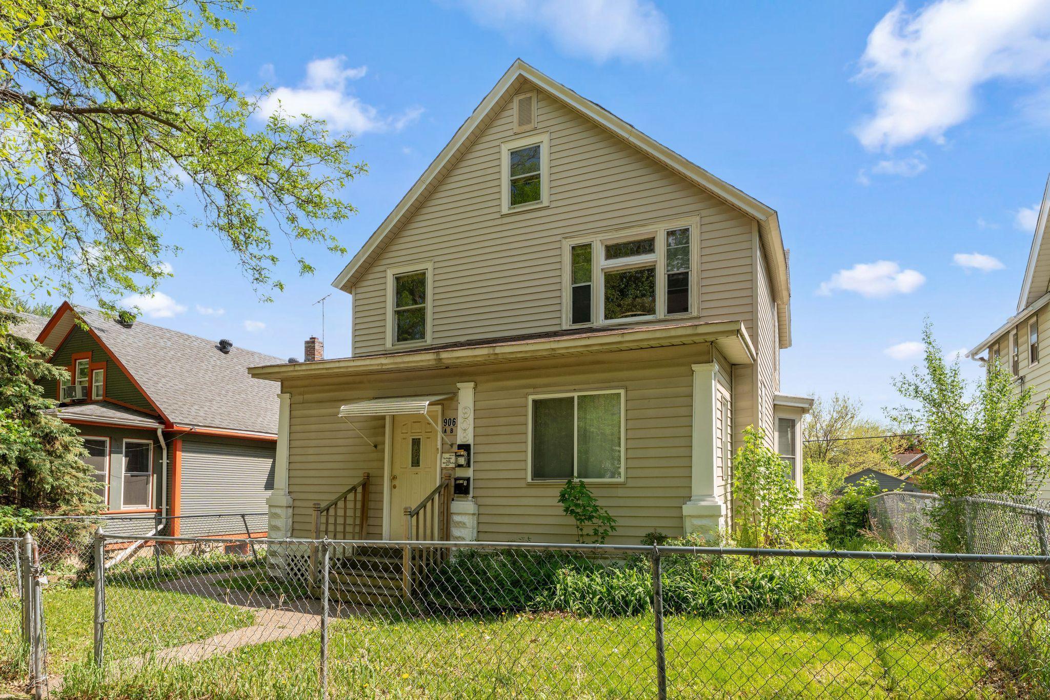 View of Residential Income at 906 5th Street, Saint Paul MN 55106, Saint Paul - Mike Wilen | Minnesota Team Real Estate