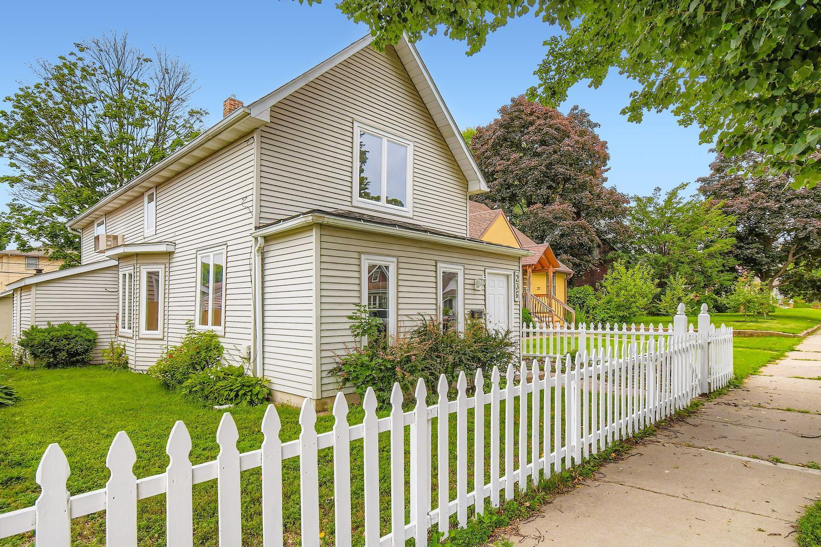 View of Residential Income at 236 11th Avenue, South Saint Paul MN 55075, South Saint Paul - Mike Wilen | Minnesota Team Real Estate