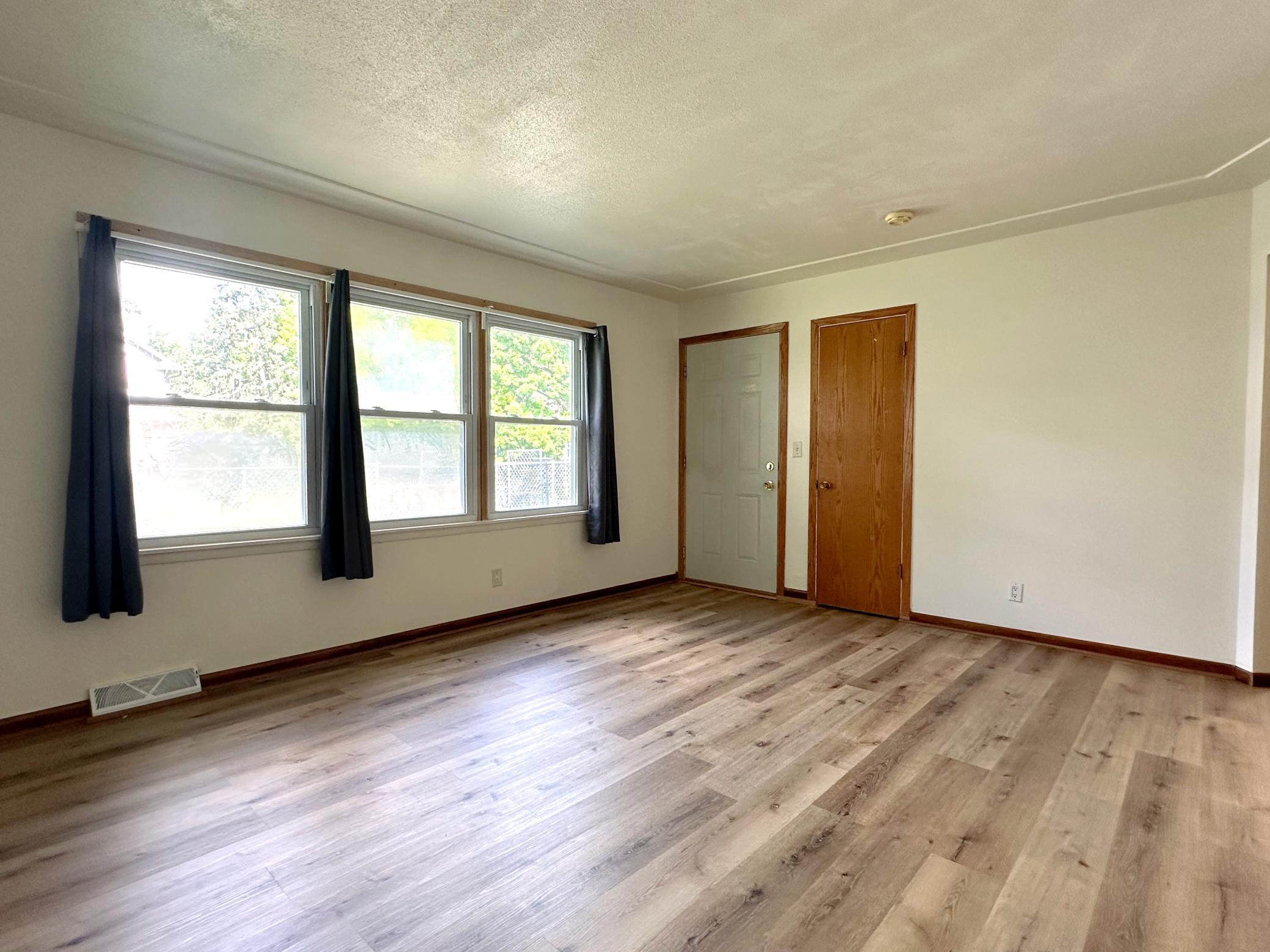 View of Residential Income at 1332 Logan Avenue, Minneapolis MN 55411, Minneapolis (7 of 24) - Mike Wilen | Minnesota Team Real Estate