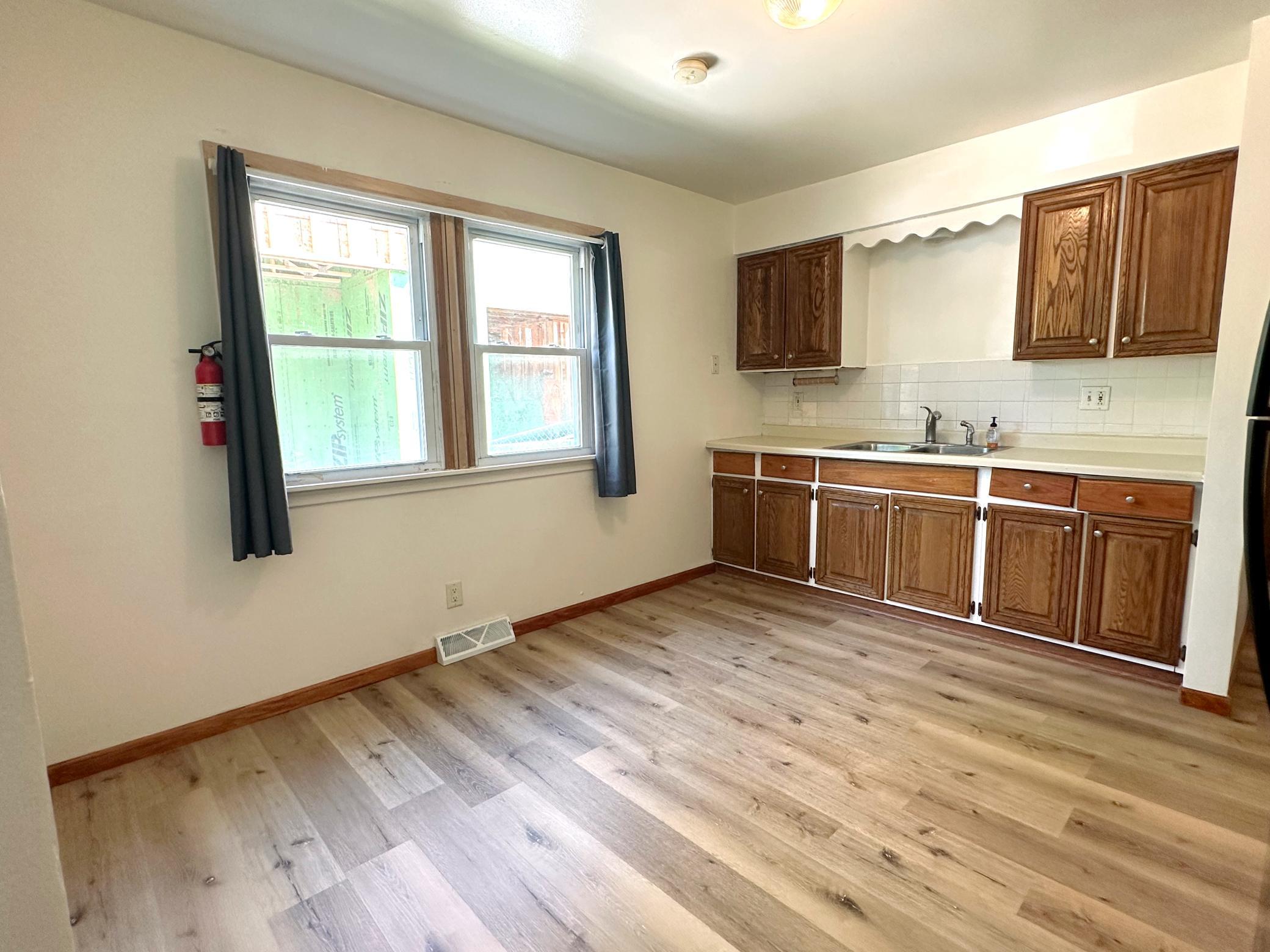 View of Residential Income at 1332 Logan Avenue, Minneapolis MN 55411, Minneapolis (9 of 24) - Mike Wilen | Minnesota Team Real Estate