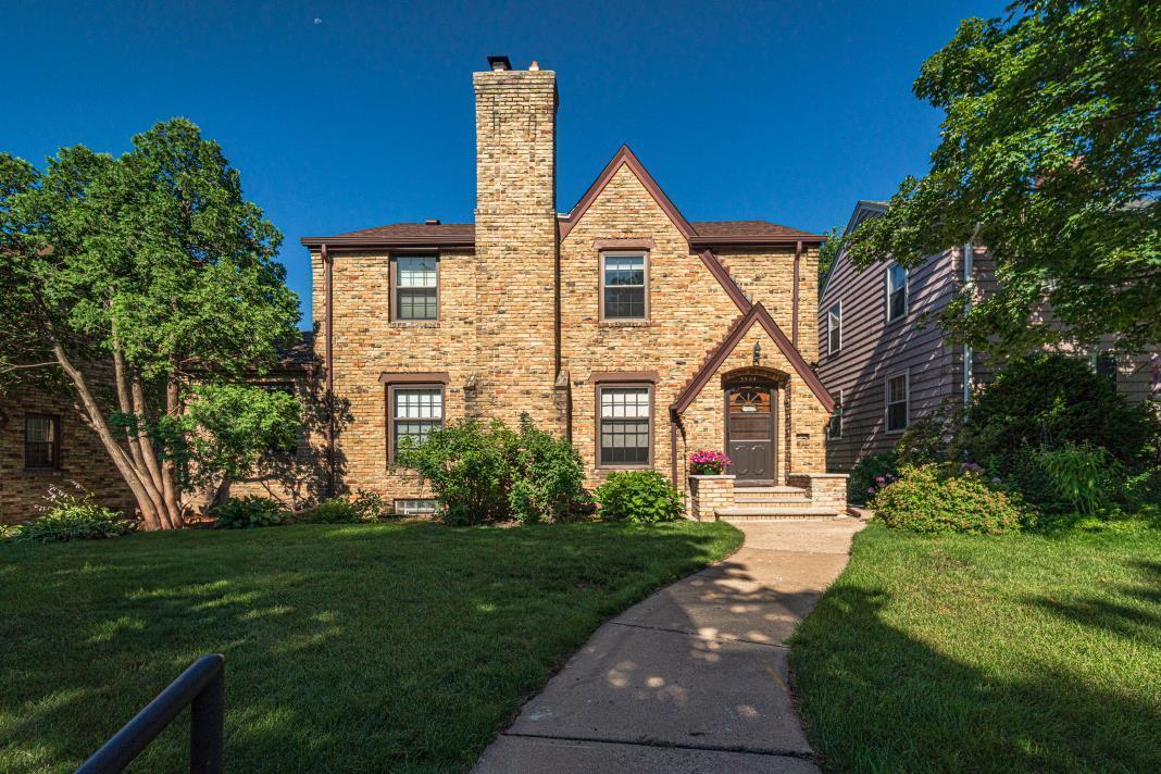 View of Residential at 5504 Elliot Avenue, Minneapolis MN 55417, Minneapolis - Mike Wilen | Minnesota Team Real Estate