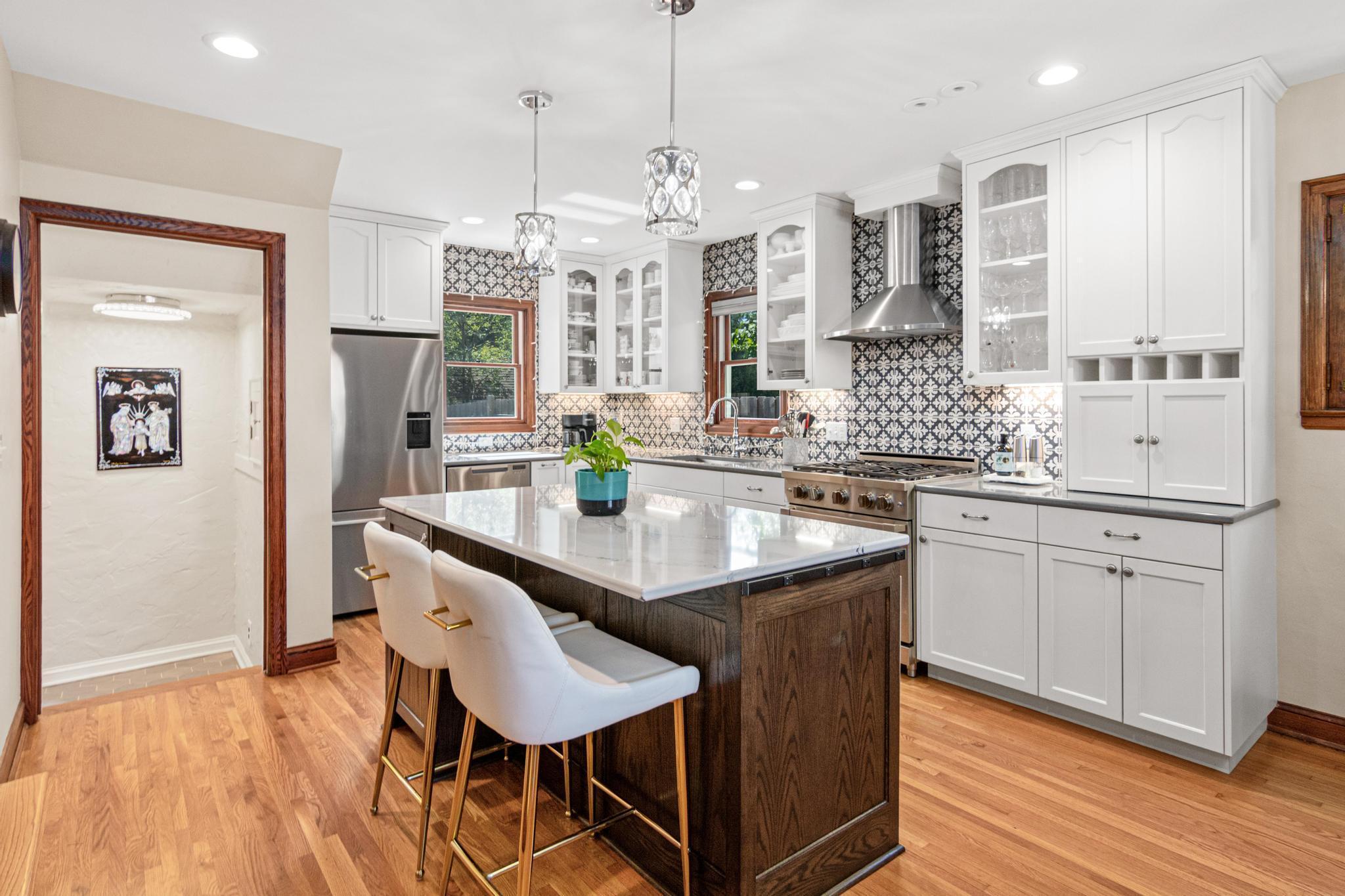 View of Residential at 1856 Highland Parkway, Saint Paul MN 55116, Saint Paul - Mike Wilen | Minnesota Team Real Estate