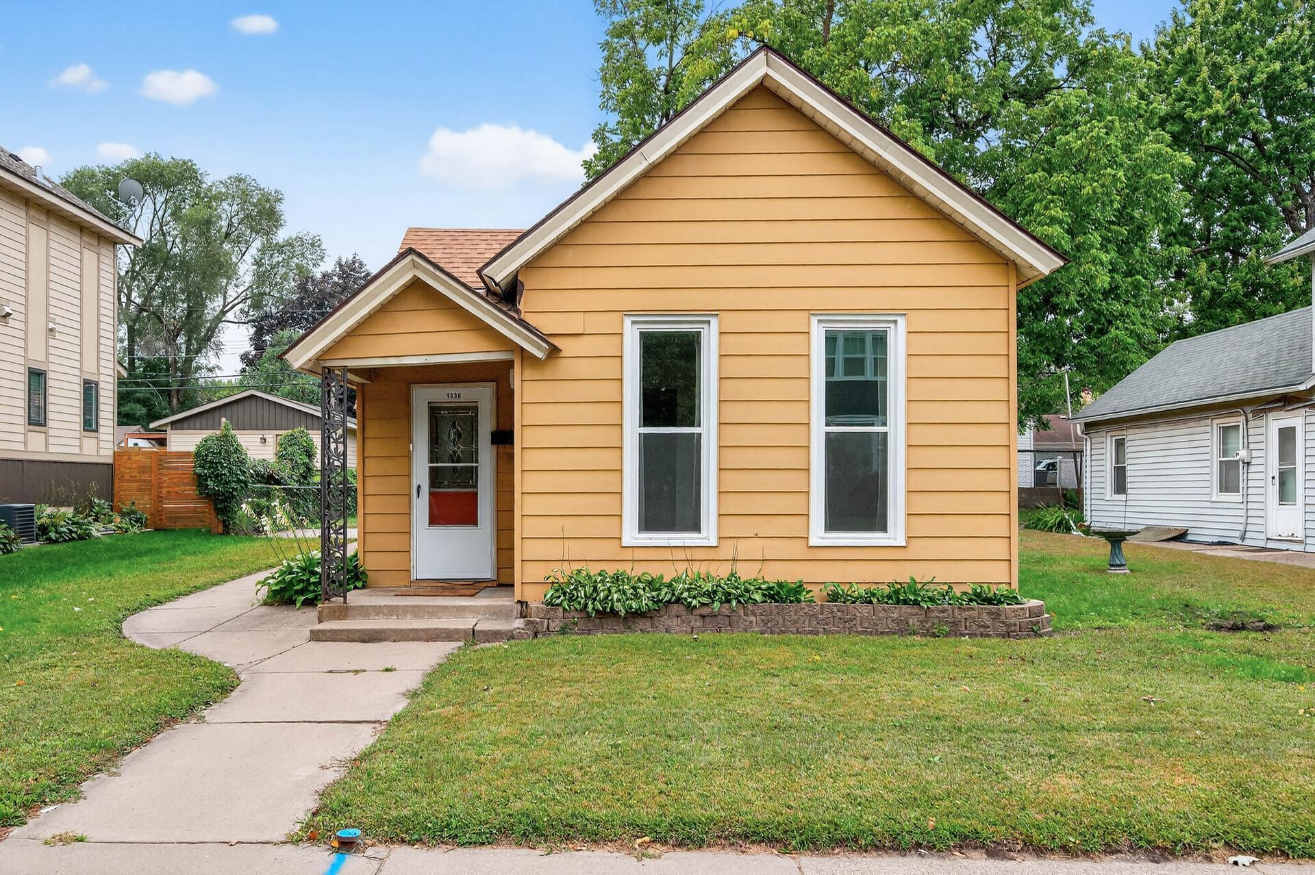 View of Residential at 1326 Washington Street, Minneapolis MN 55413, Minneapolis - Mike Wilen | Minnesota Team Real Estate