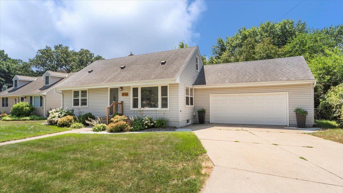View of Residential at 1858 Beckman Avenue, Arden Hills MN 55112, Arden Hills - Mike Wilen | Minnesota Team Real Estate