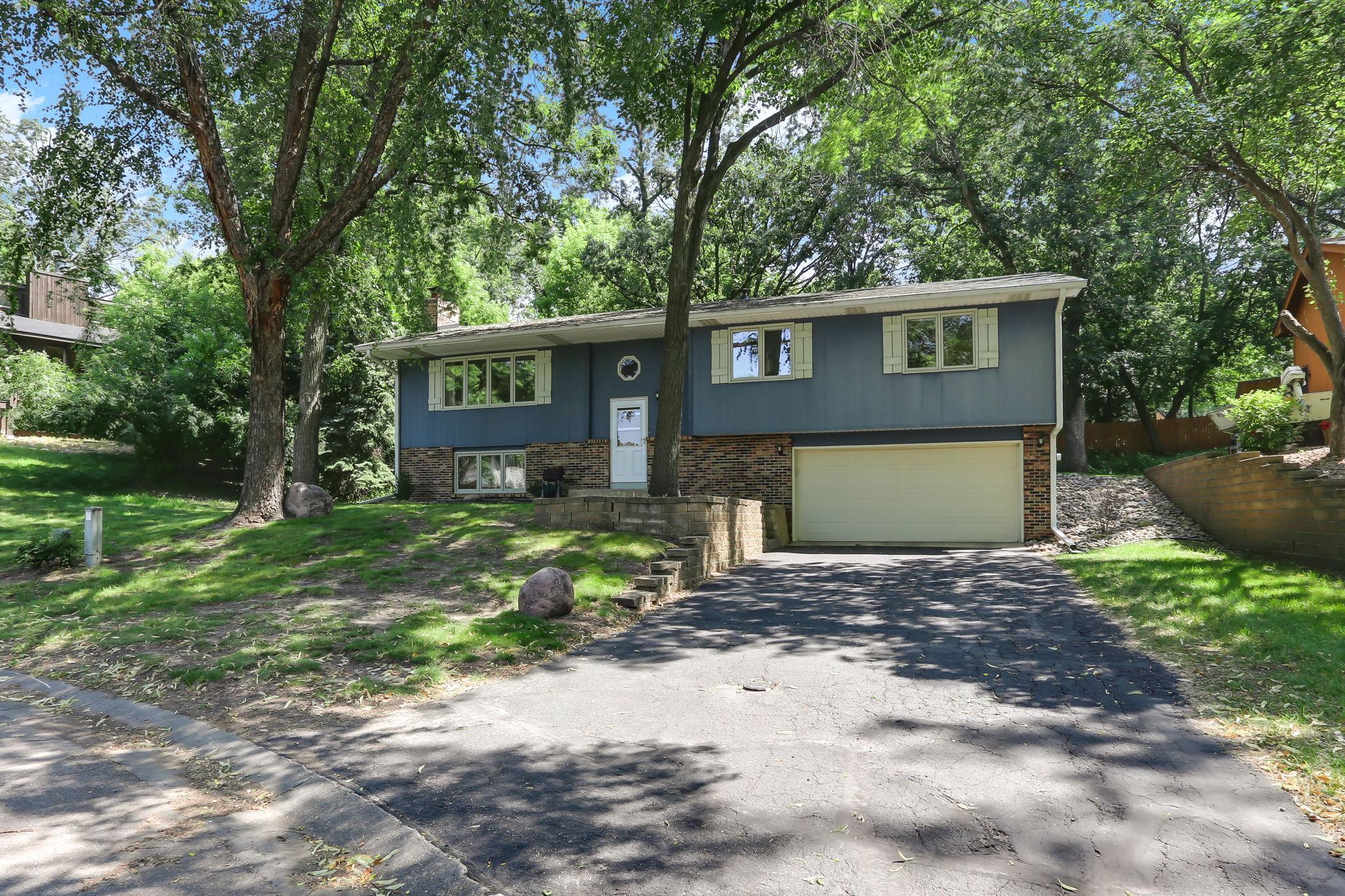 View of Residential at 570 Crestview Drive, Maplewood MN 55119, Maplewood - Mike Wilen | Minnesota Team Real Estate