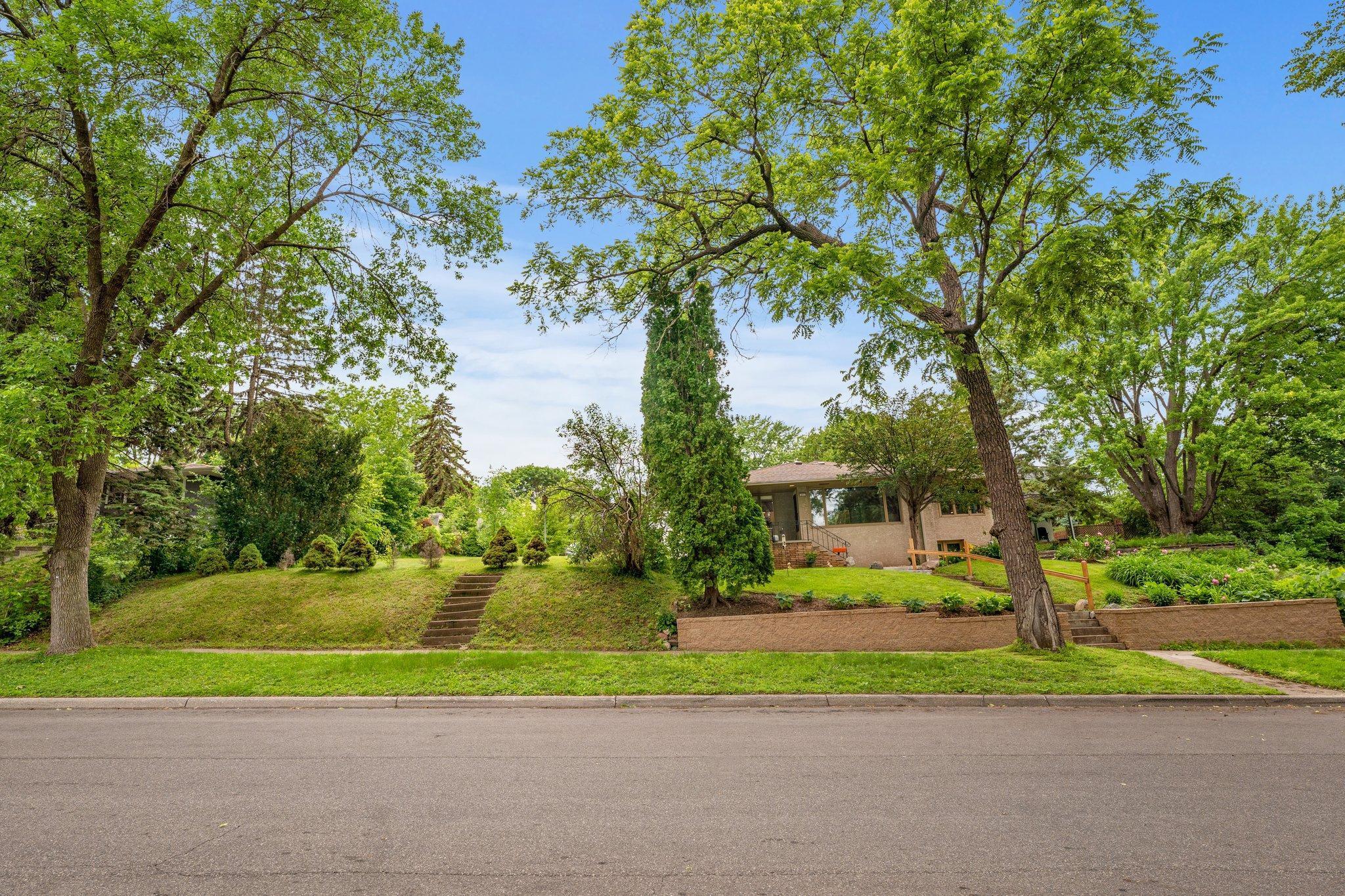 View of Land at 8XX Humboldt Avenue, West Saint Paul MN 55118, West Saint Paul (4 of 14) - Mike Wilen | Minnesota Team Real Estate