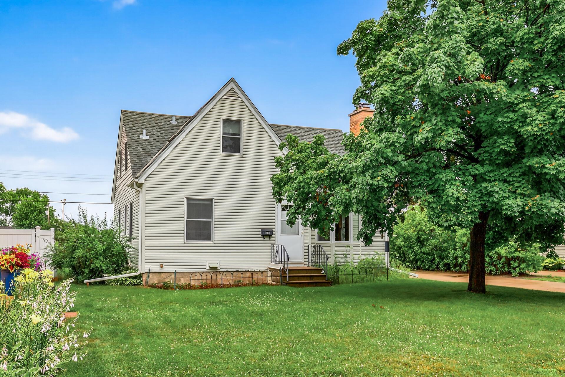 View of Residential at 6802 46th Avenue, Crystal MN 55428, Crystal - Mike Wilen | Minnesota Team Real Estate