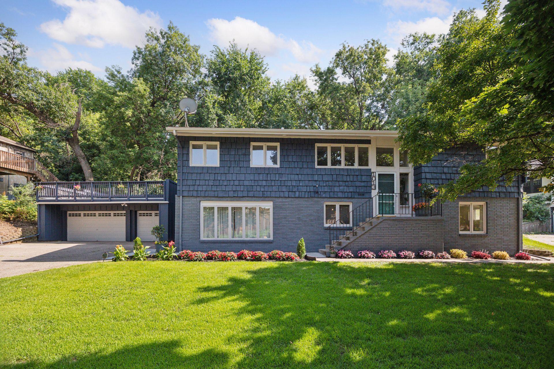 View of Residential at 1013 Kenwood Parkway, Minneapolis MN 55403, Minneapolis - Mike Wilen | Minnesota Team Real Estate