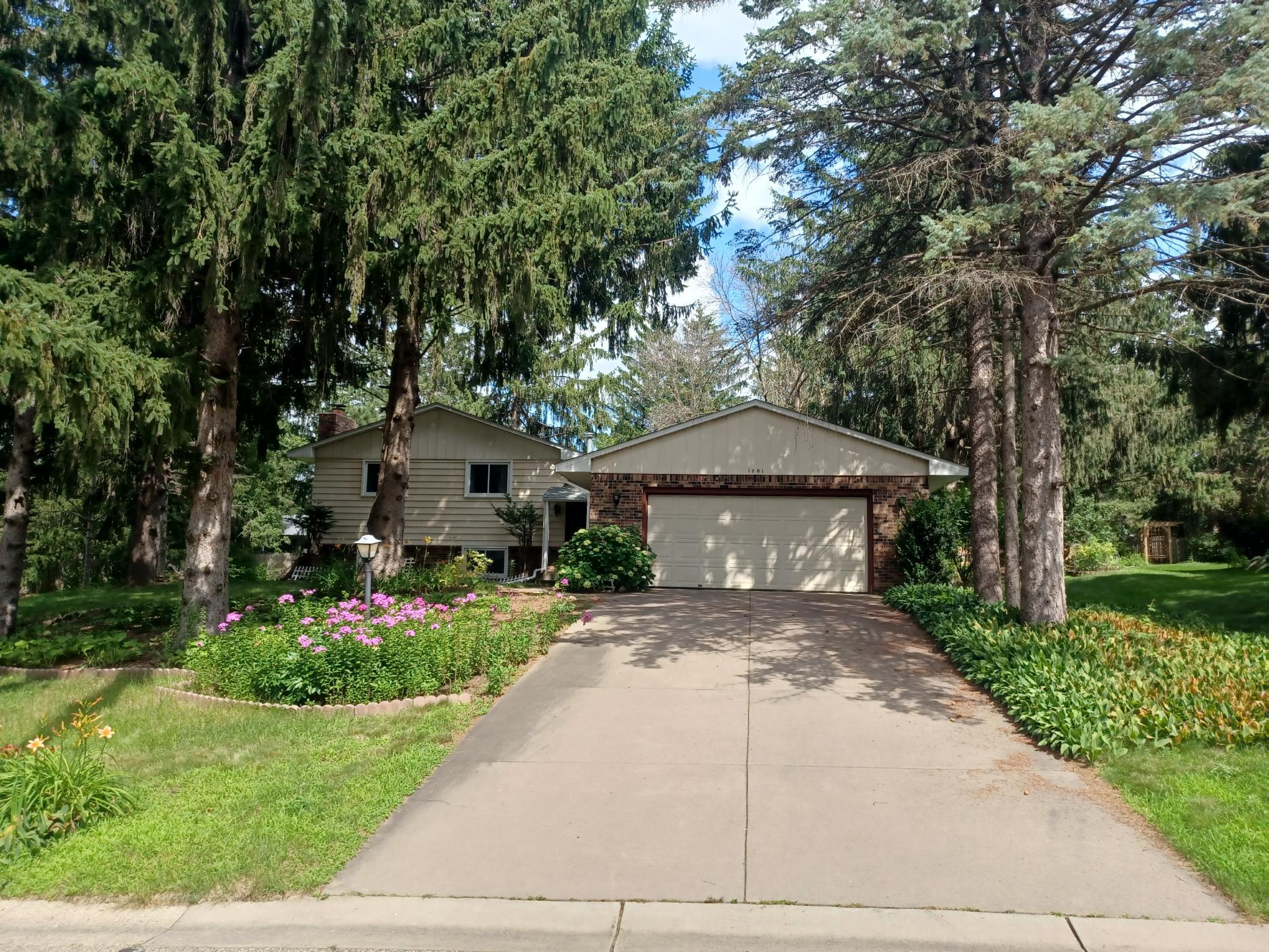 View of Residential at 1201 Kenilworth Drive, Woodbury MN 55125, Woodbury - Mike Wilen | Minnesota Team Real Estate